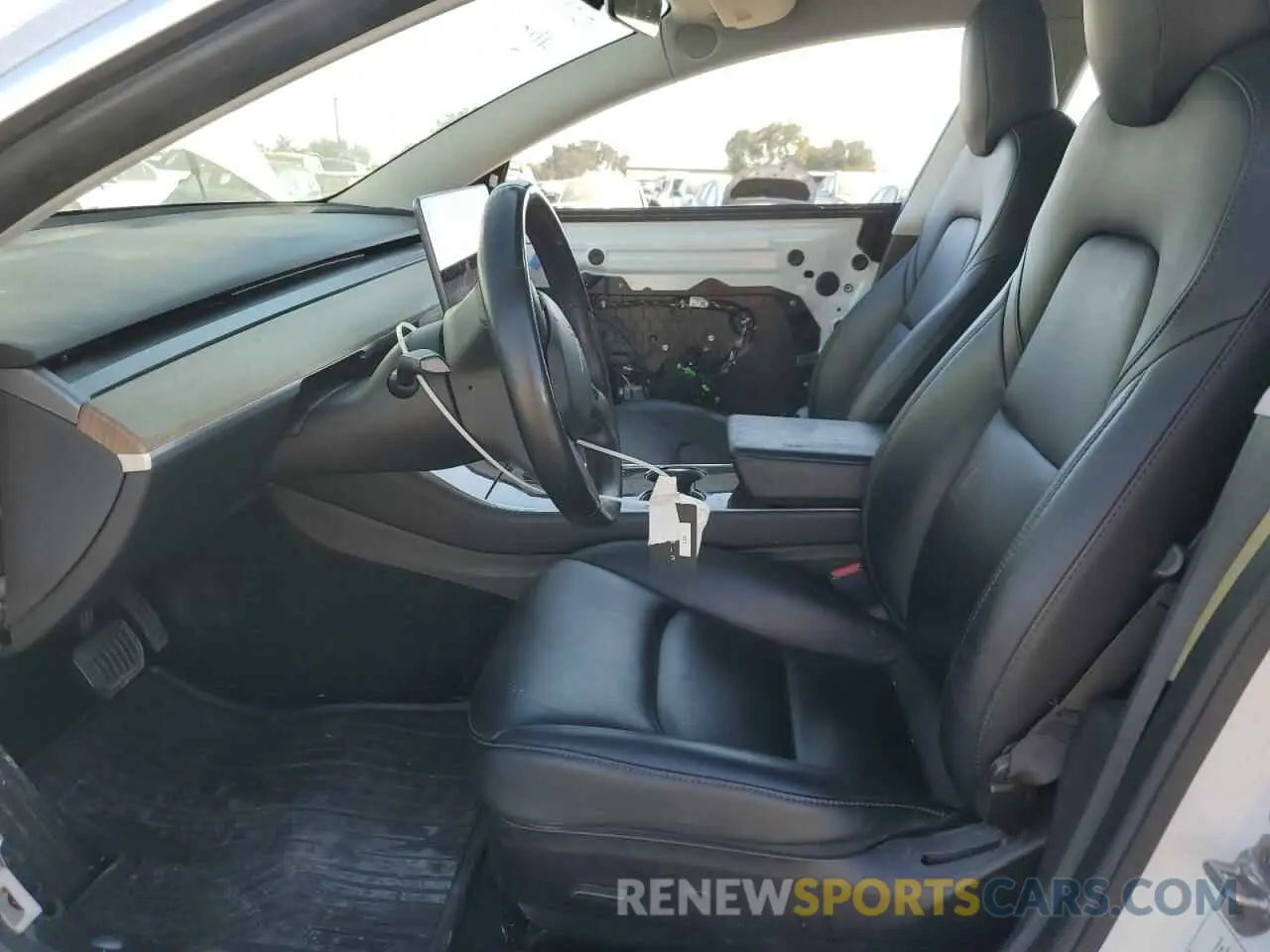 7 Photograph of a damaged car 5YJ3E1EA4KF401500 TESLA MODEL 3 2019
