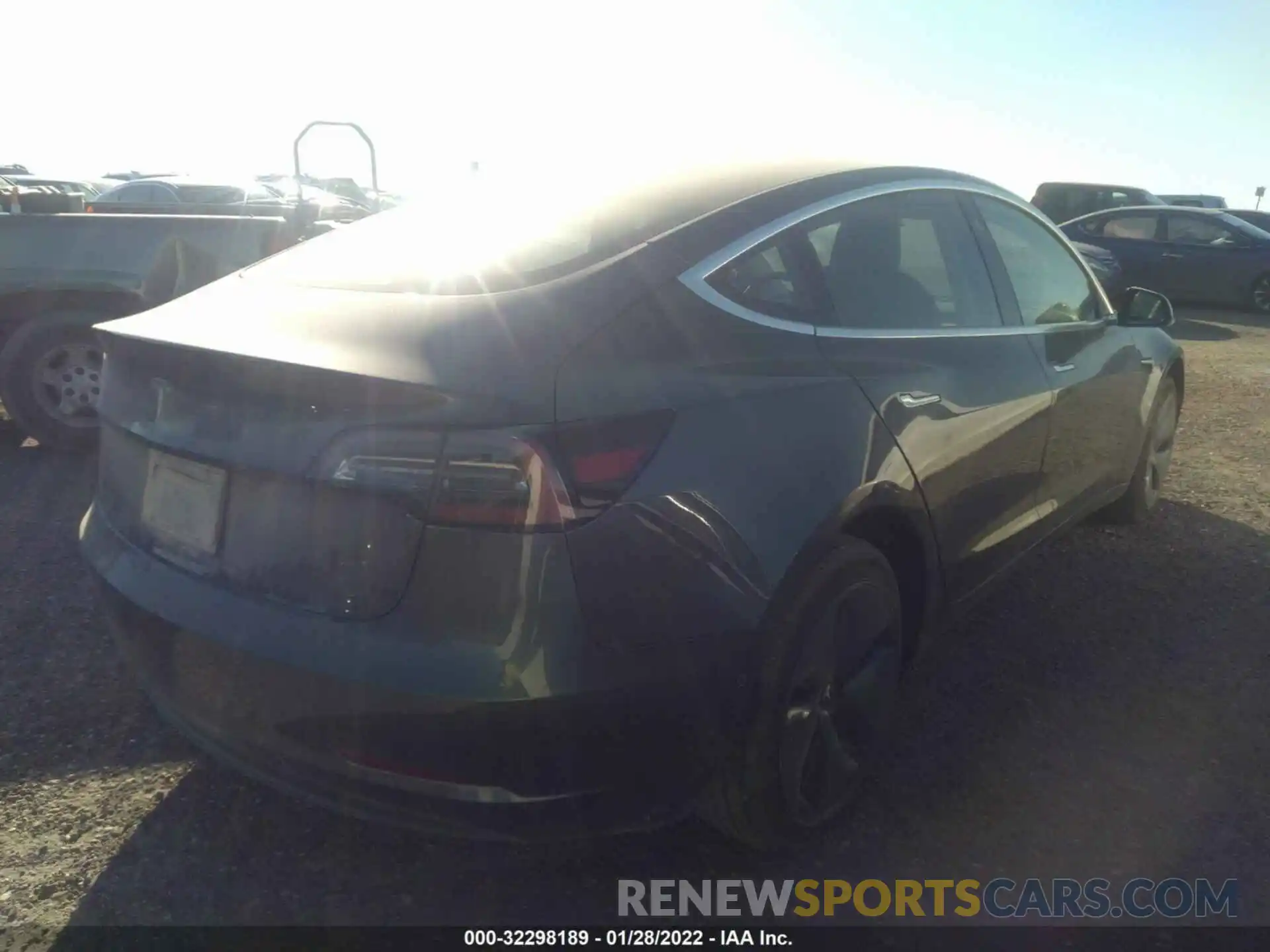 4 Photograph of a damaged car 5YJ3E1EA4KF411203 TESLA MODEL 3 2019