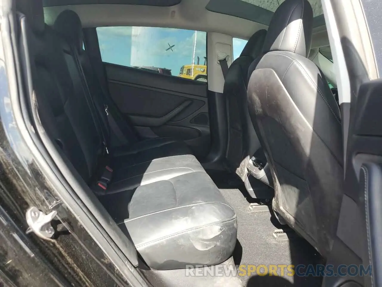 10 Photograph of a damaged car 5YJ3E1EA4KF416093 TESLA MODEL 3 2019