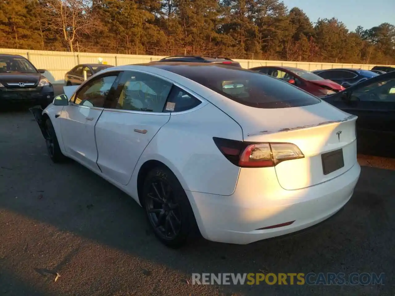 3 Photograph of a damaged car 5YJ3E1EA4KF424758 TESLA MODEL 3 2019