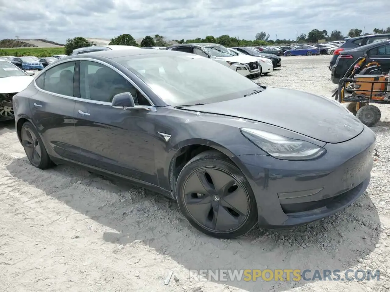 4 Photograph of a damaged car 5YJ3E1EA4KF434741 TESLA MODEL 3 2019