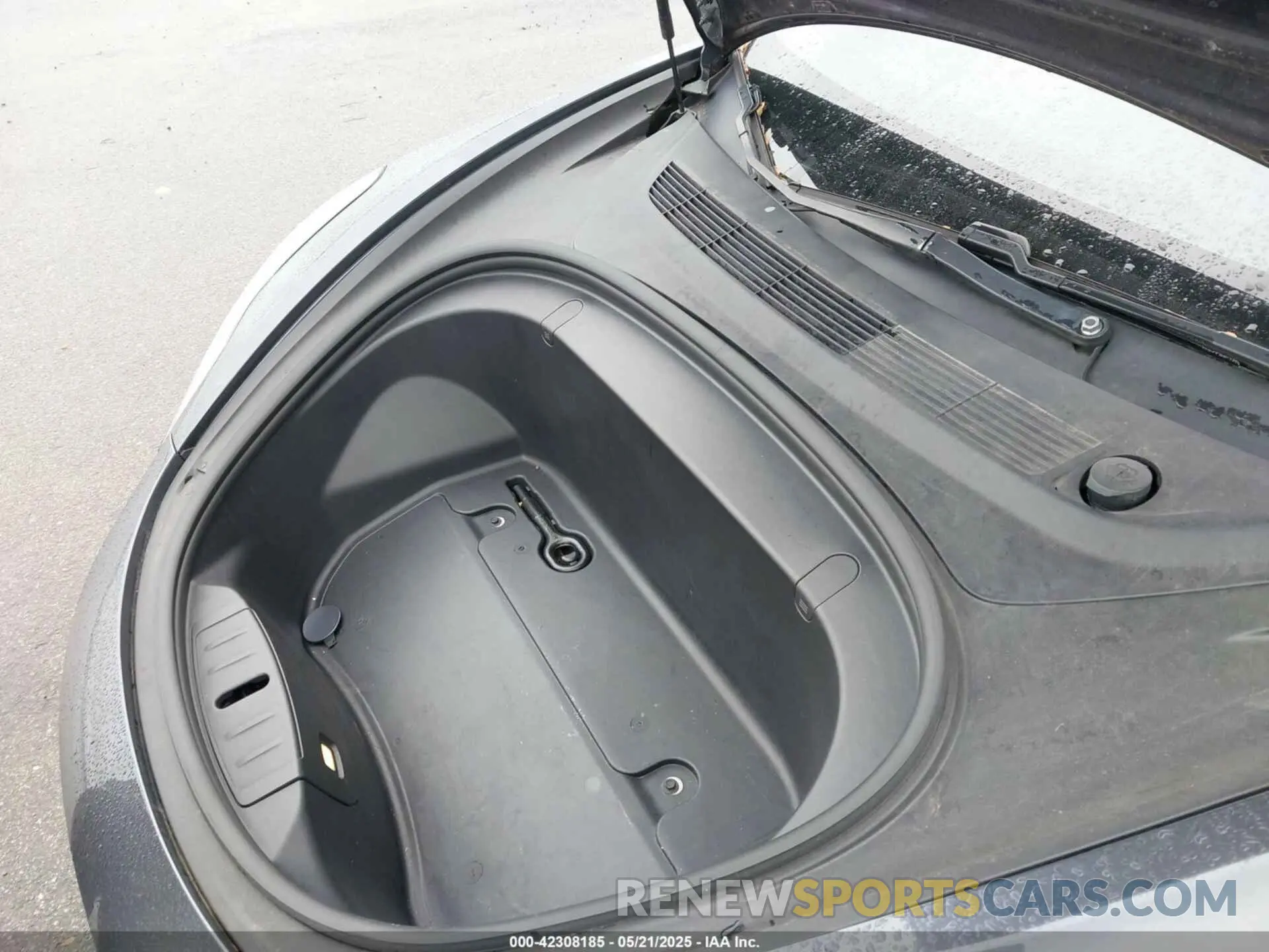 10 Photograph of a damaged car 5YJ3E1EA4KF435551 TESLA MODEL 3 2019