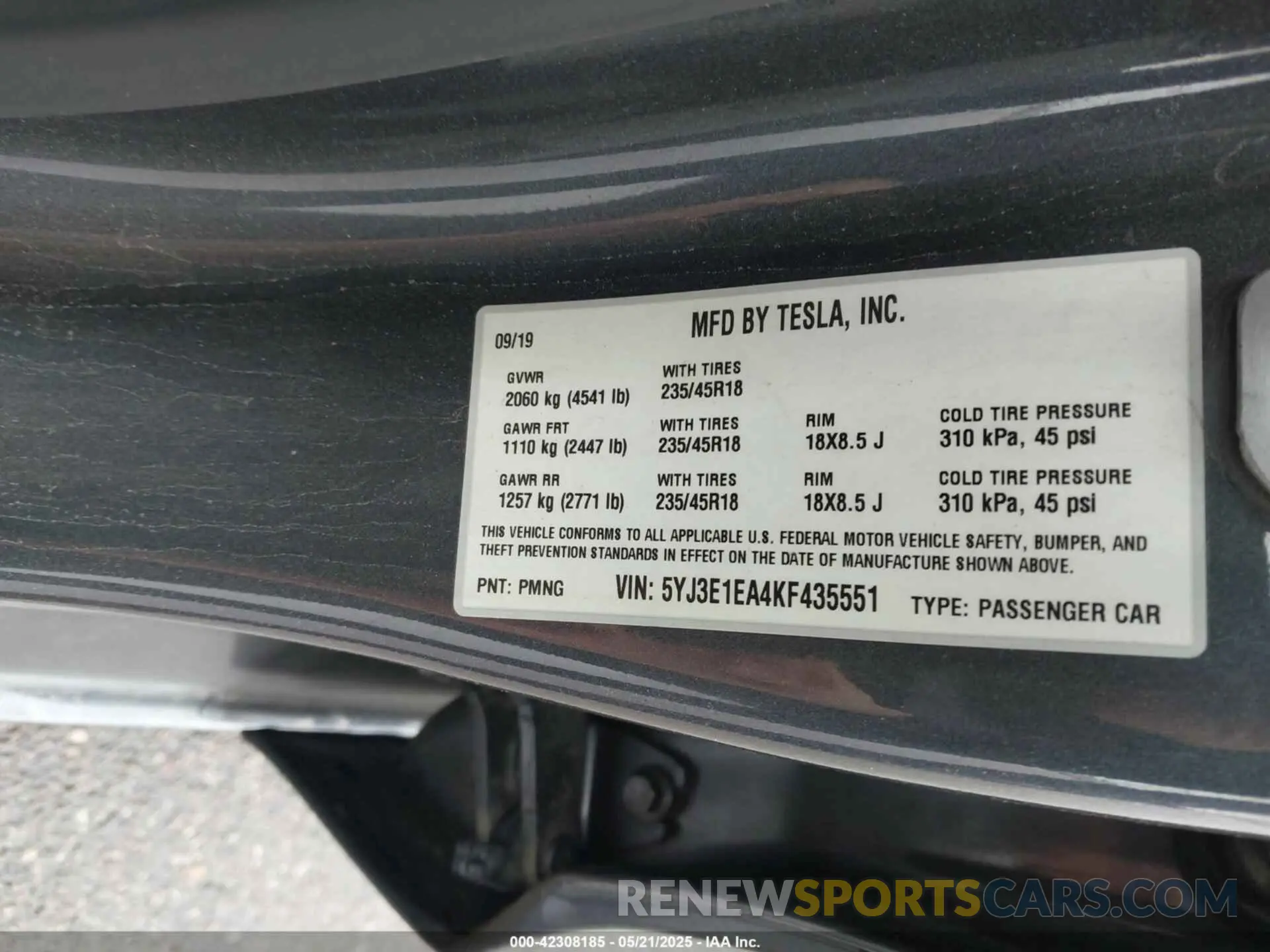 9 Photograph of a damaged car 5YJ3E1EA4KF435551 TESLA MODEL 3 2019