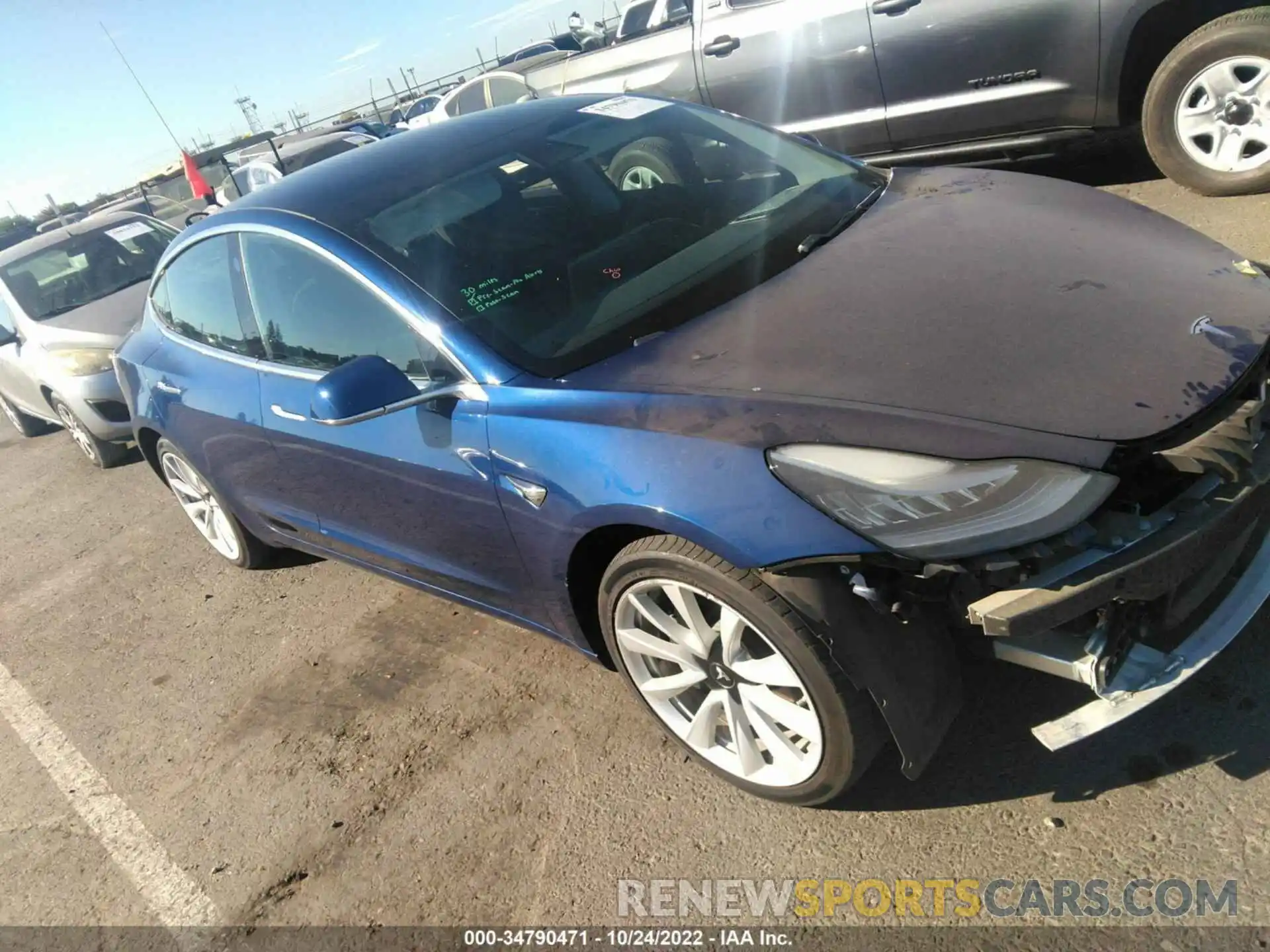 1 Photograph of a damaged car 5YJ3E1EA4KF437882 TESLA MODEL 3 2019