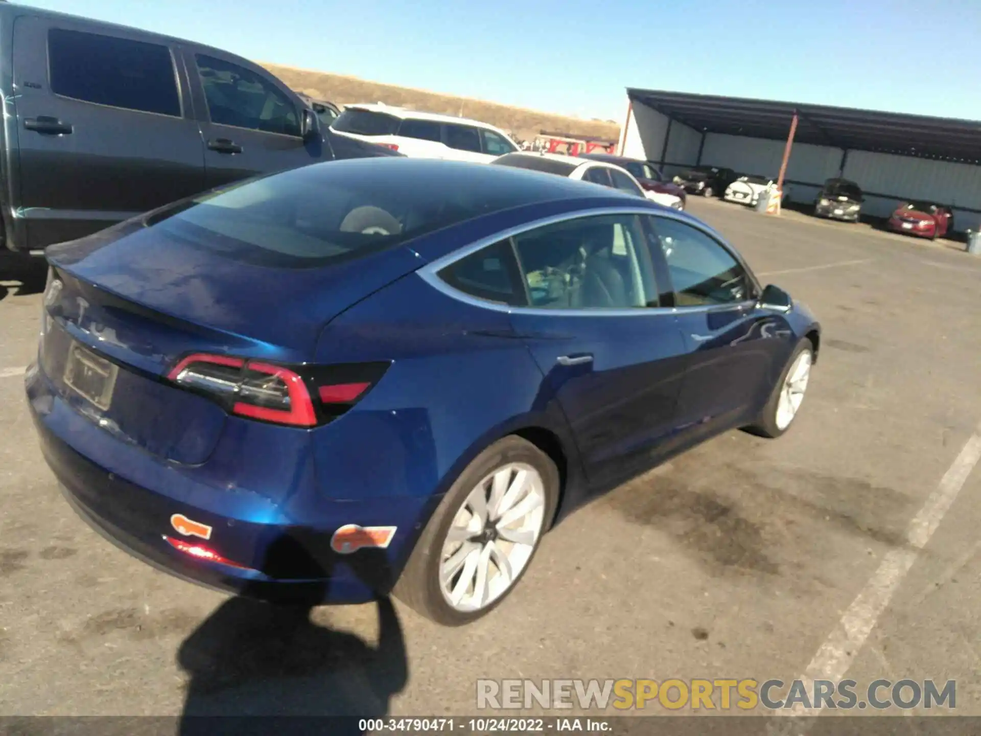 4 Photograph of a damaged car 5YJ3E1EA4KF437882 TESLA MODEL 3 2019