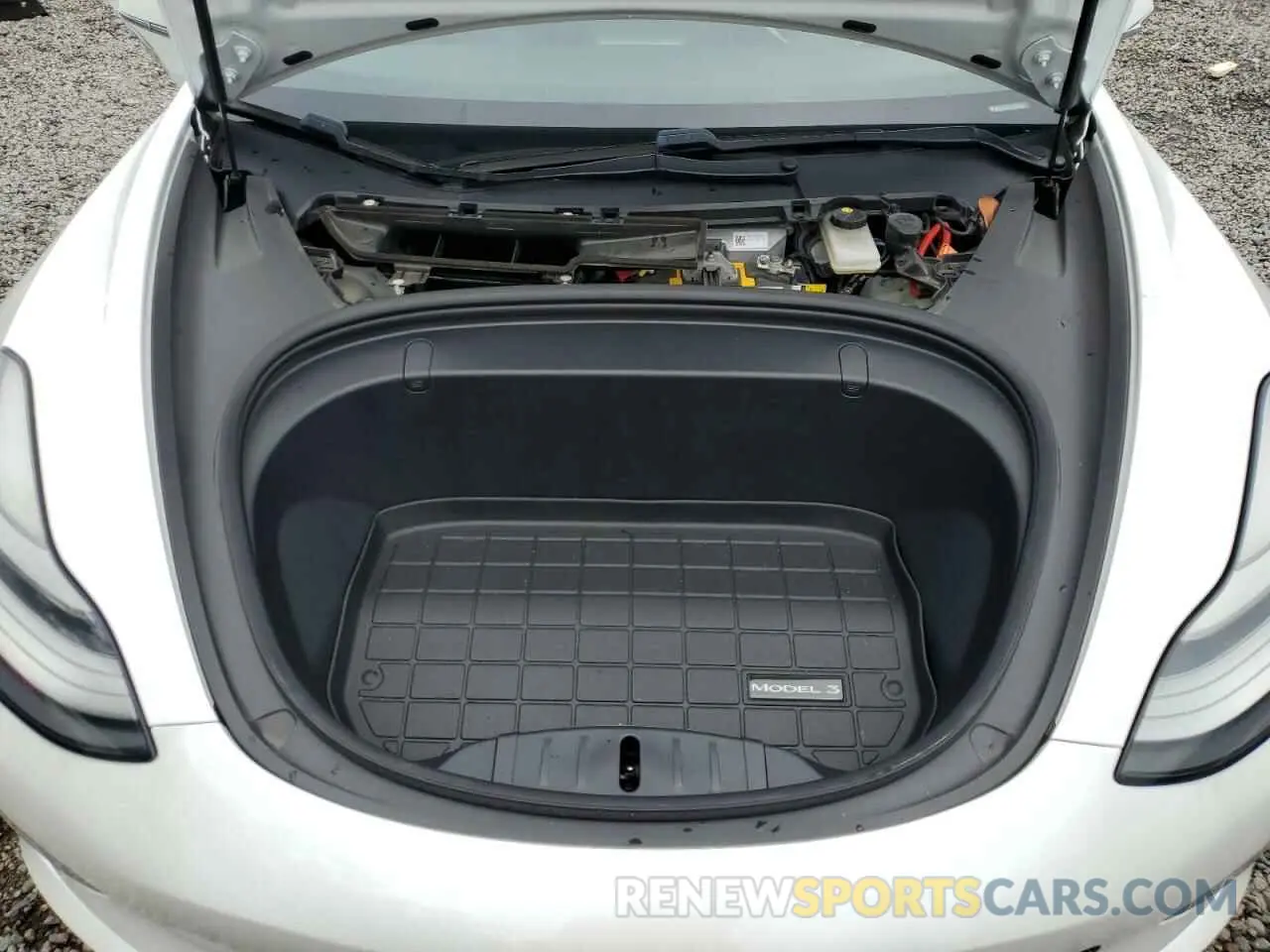 11 Photograph of a damaged car 5YJ3E1EA4KF483728 TESLA MODEL 3 2019