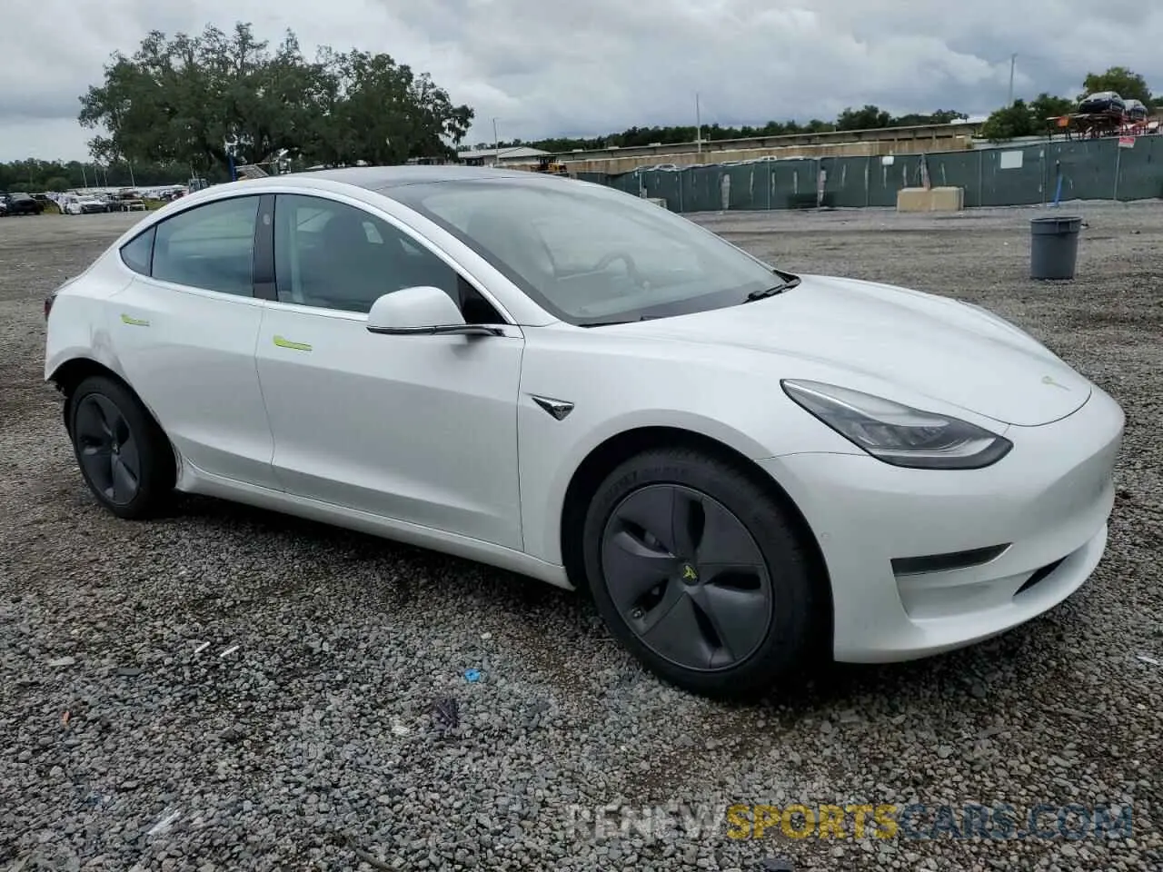 4 Photograph of a damaged car 5YJ3E1EA4KF483728 TESLA MODEL 3 2019