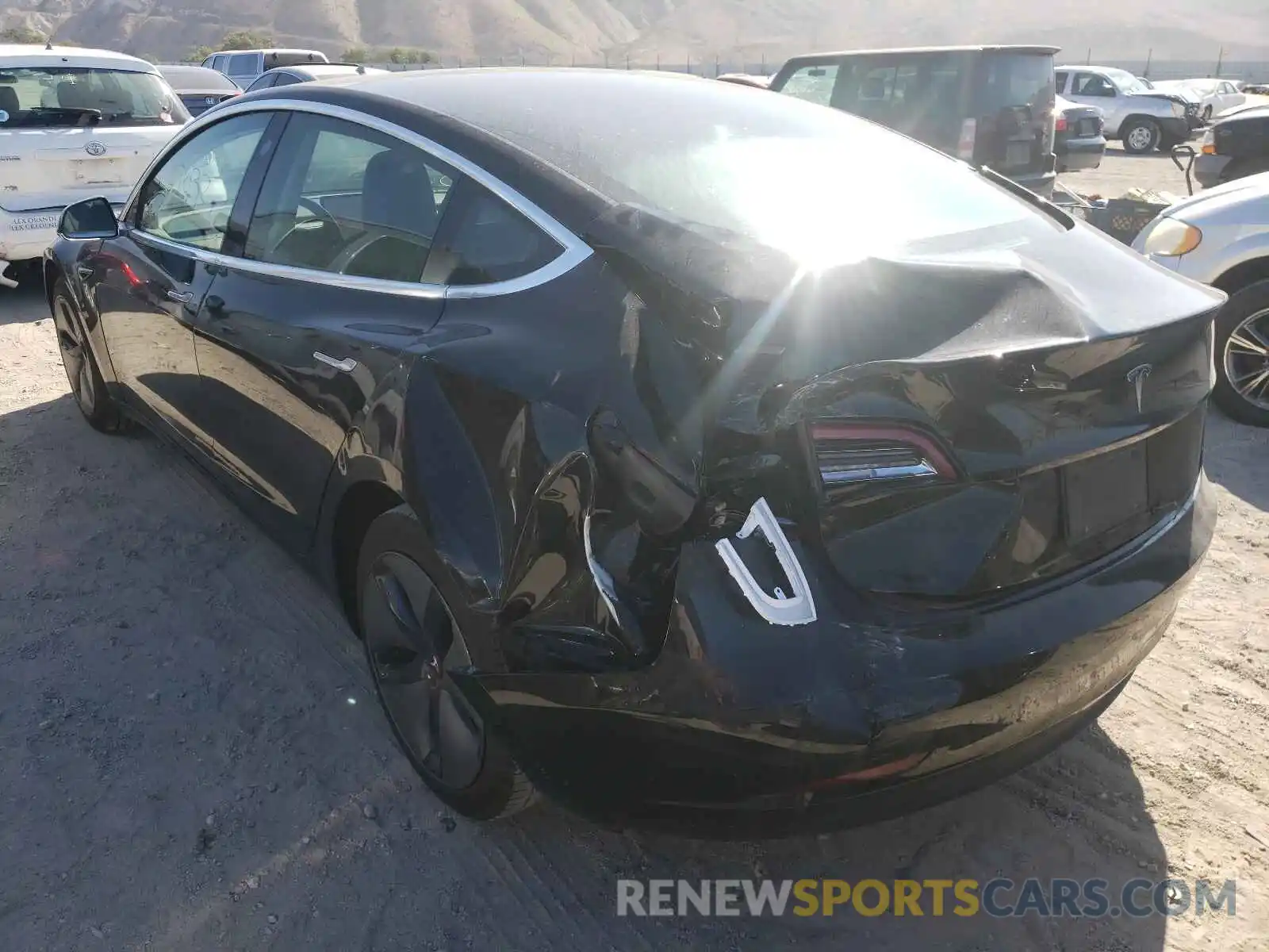 3 Photograph of a damaged car 5YJ3E1EA5KF192896 TESLA MODEL 3 2019