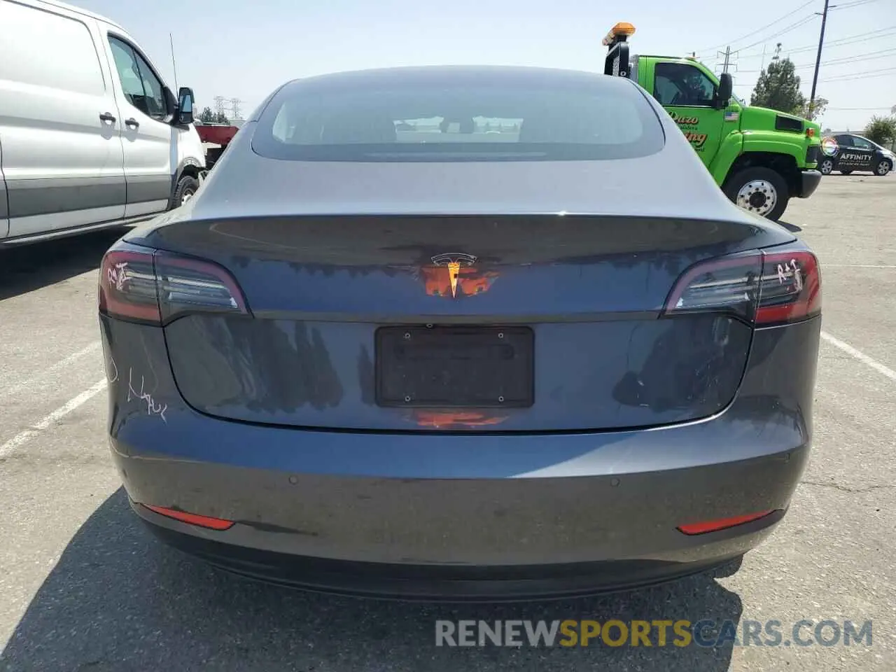 6 Photograph of a damaged car 5YJ3E1EA5KF298832 TESLA MODEL 3 2019
