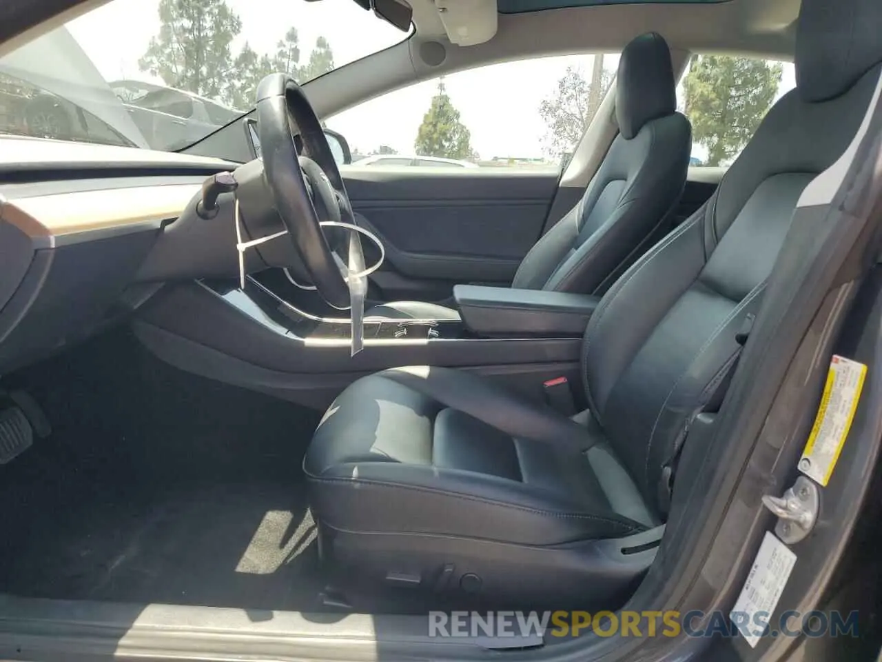 7 Photograph of a damaged car 5YJ3E1EA5KF298832 TESLA MODEL 3 2019