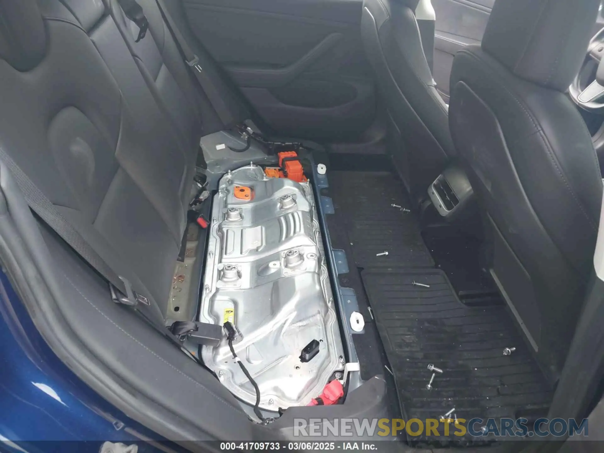 8 Photograph of a damaged car 5YJ3E1EA5KF299589 TESLA MODEL 3 2019