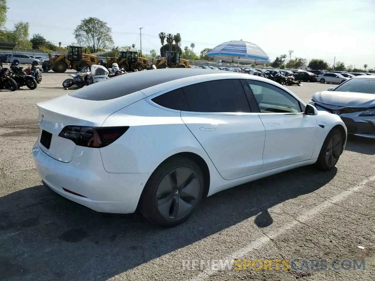 3 Photograph of a damaged car 5YJ3E1EA5KF299768 TESLA MODEL 3 2019