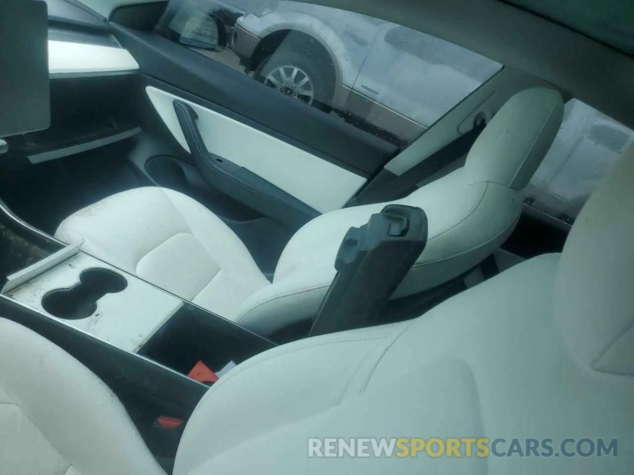 8 Photograph of a damaged car 5YJ3E1EA5KF301714 TESLA MODEL 3 2019