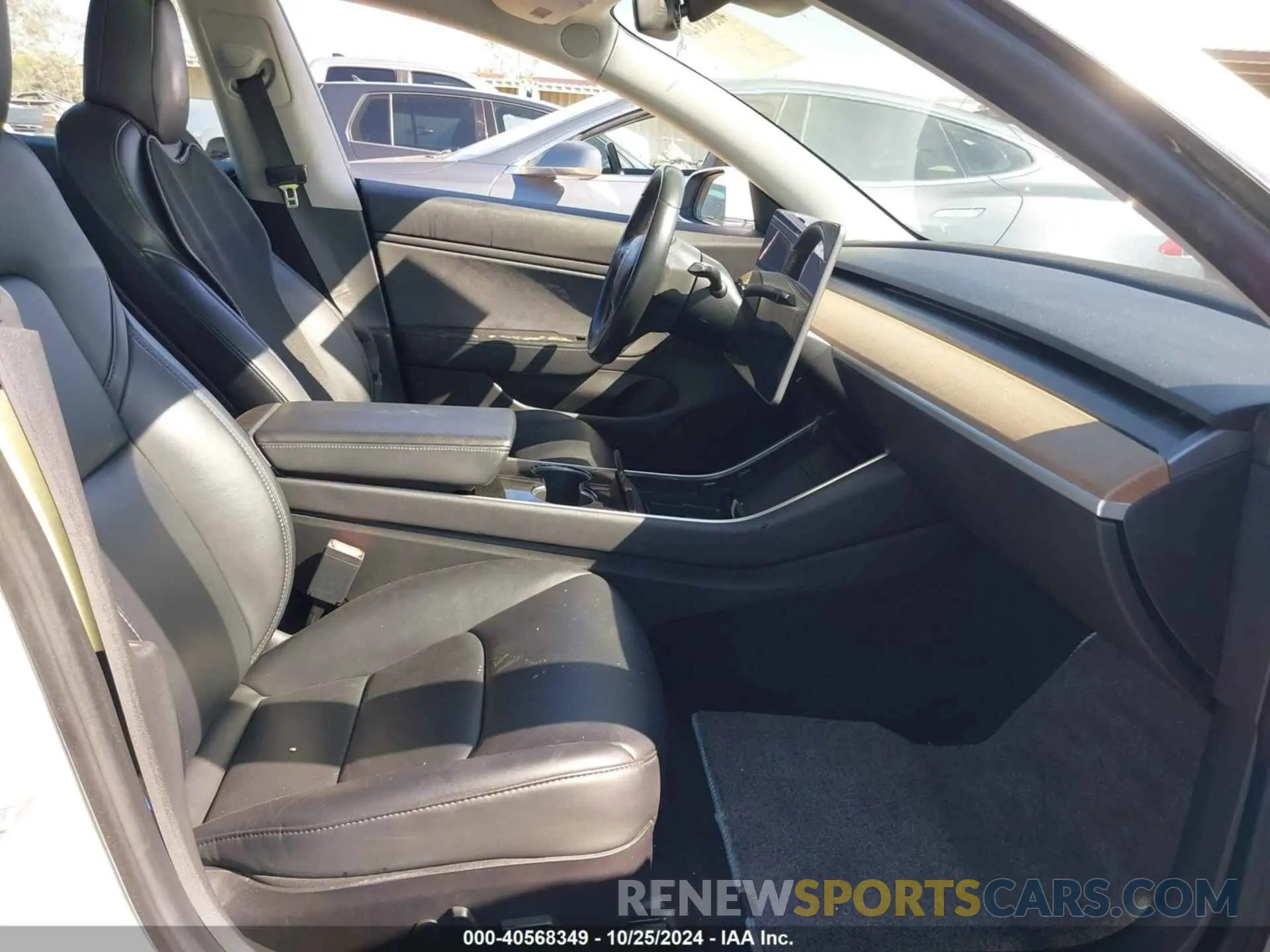5 Photograph of a damaged car 5YJ3E1EA5KF314088 TESLA MODEL 3 2019