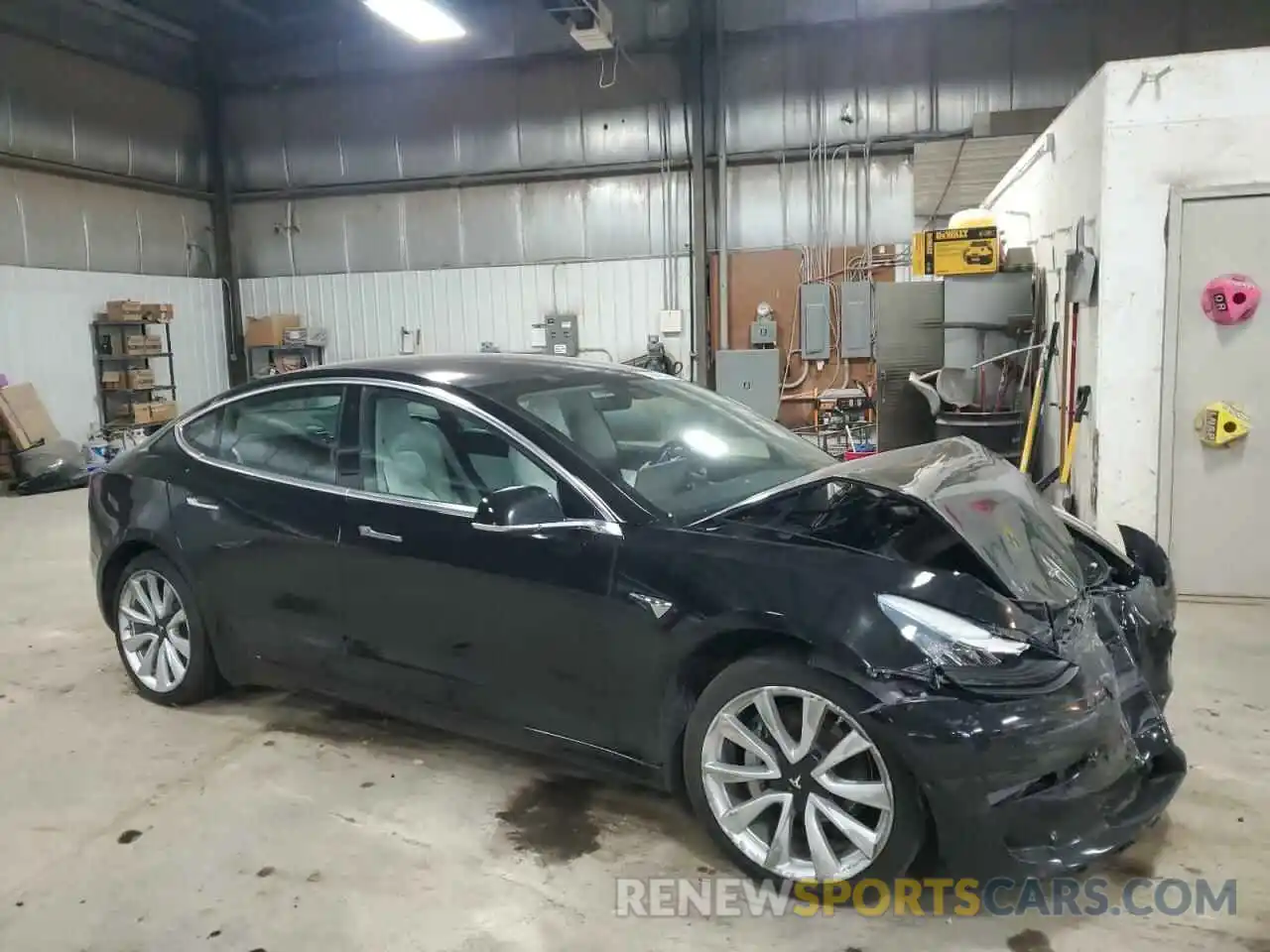 4 Photograph of a damaged car 5YJ3E1EA5KF314964 TESLA MODEL 3 2019