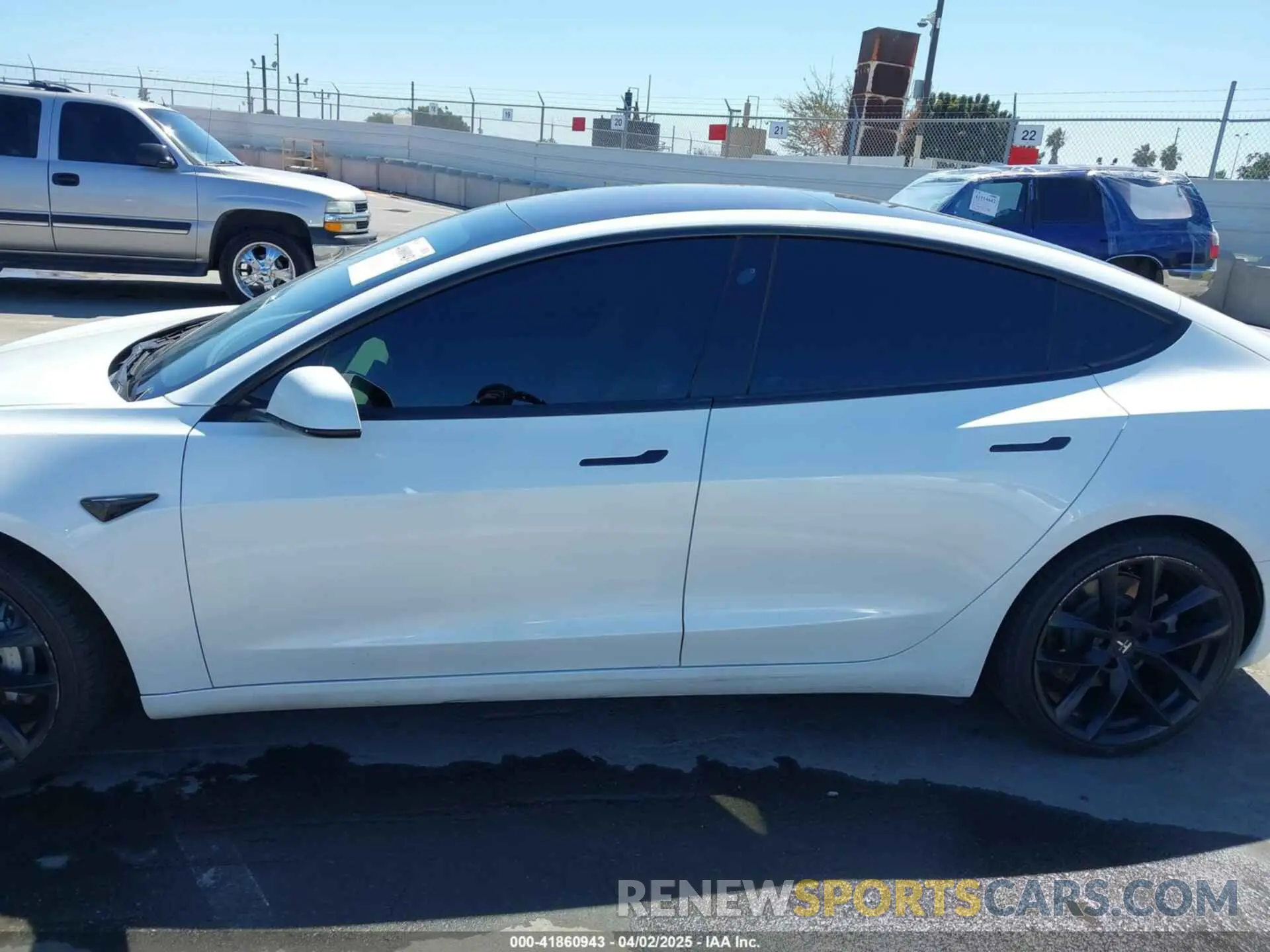 14 Photograph of a damaged car 5YJ3E1EA5KF327181 TESLA MODEL 3 2019