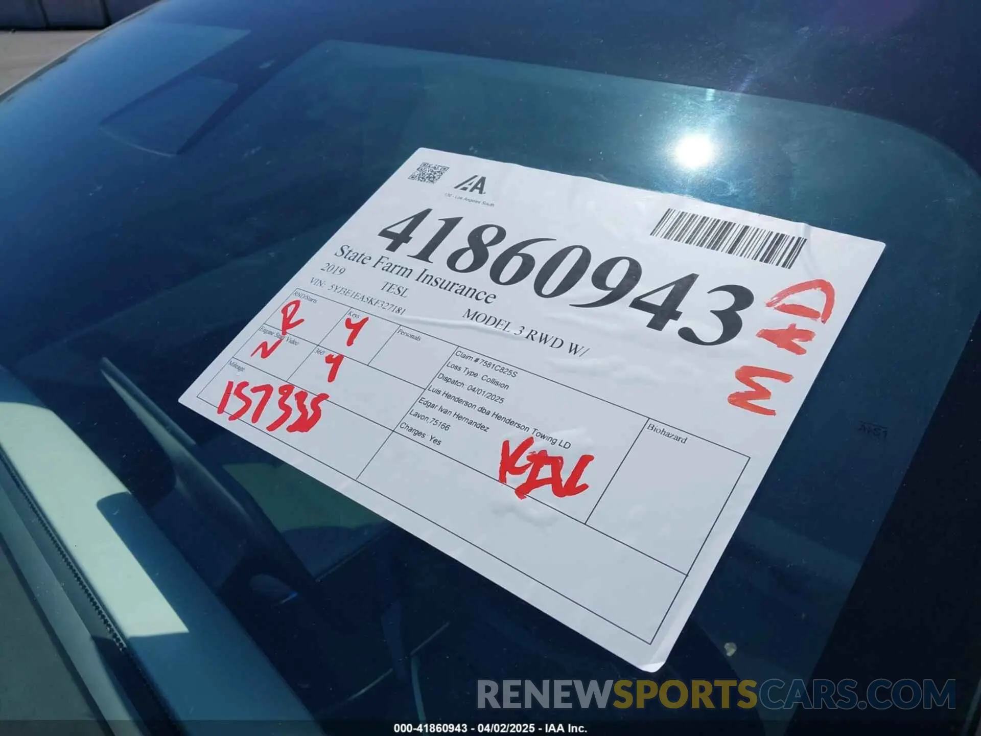 19 Photograph of a damaged car 5YJ3E1EA5KF327181 TESLA MODEL 3 2019