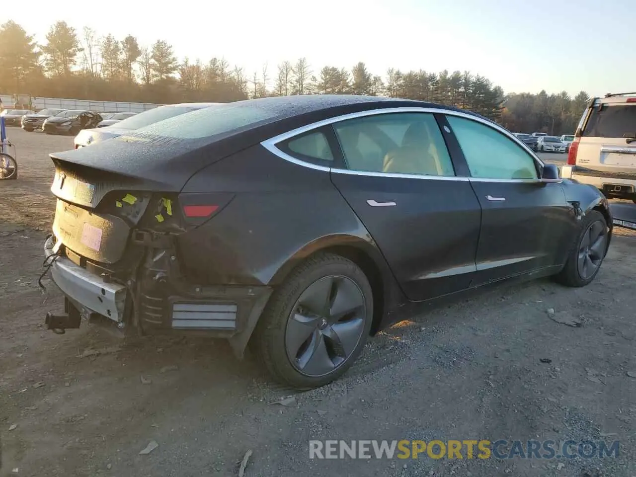 3 Photograph of a damaged car 5YJ3E1EA5KF396064 TESLA MODEL 3 2019