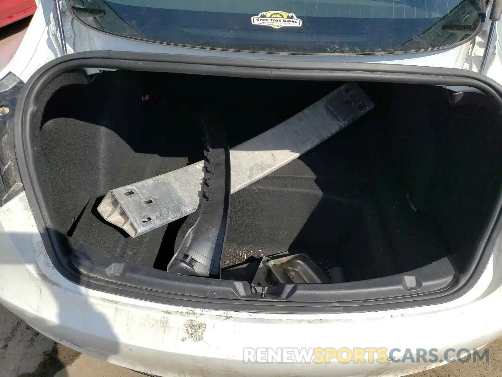 7 Photograph of a damaged car 5YJ3E1EA5KF397229 TESLA MODEL 3 2019