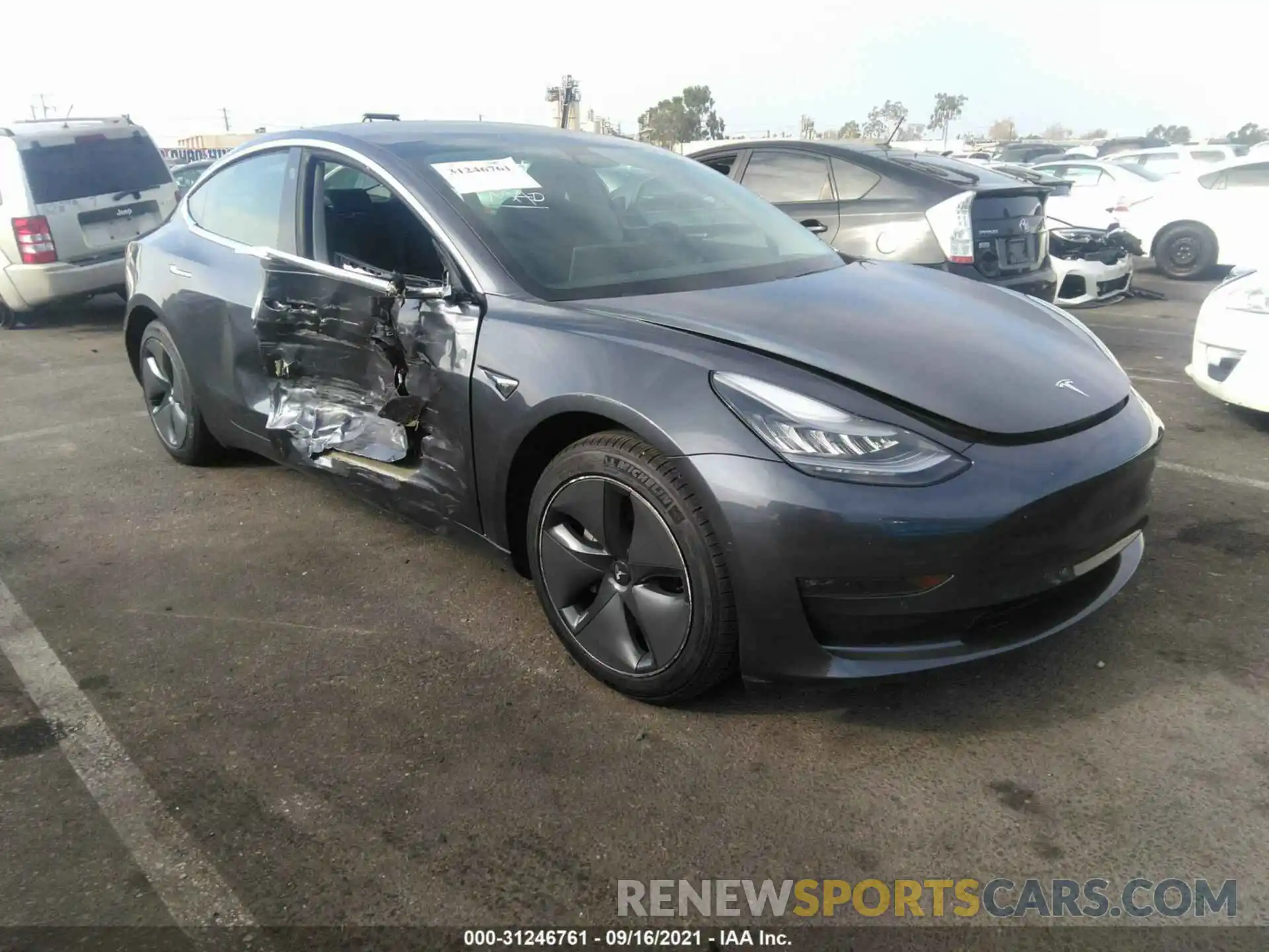 1 Photograph of a damaged car 5YJ3E1EA5KF400484 TESLA MODEL 3 2019