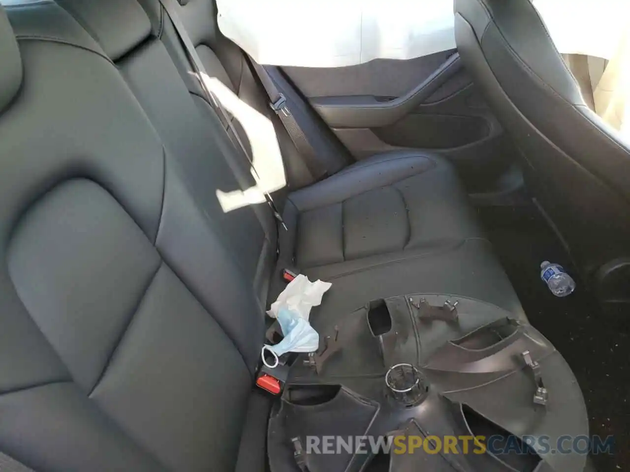 6 Photograph of a damaged car 5YJ3E1EA5KF400971 TESLA MODEL 3 2019