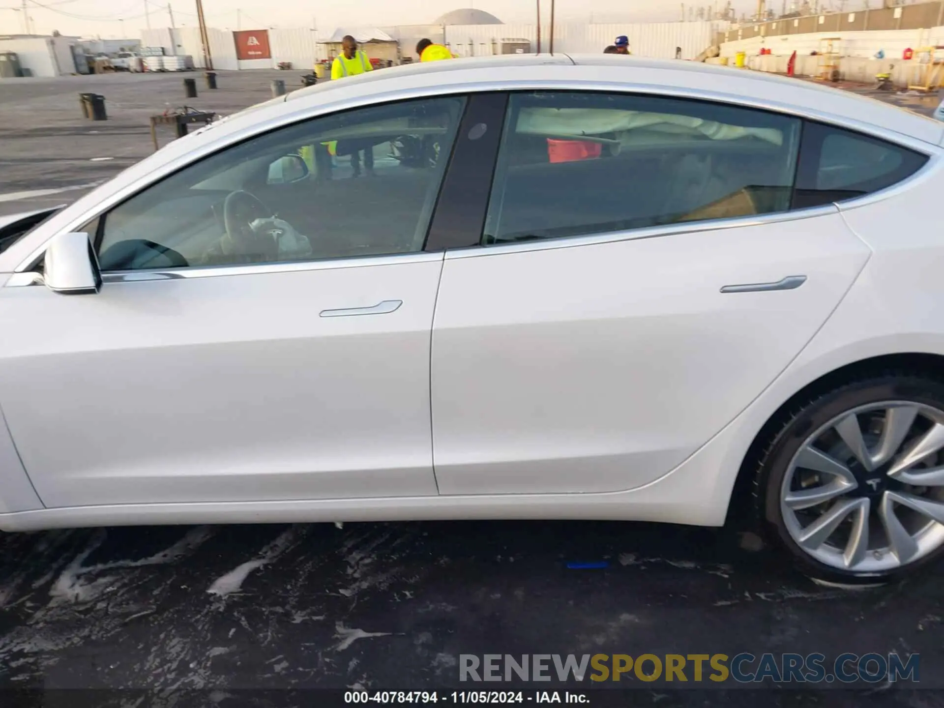13 Photograph of a damaged car 5YJ3E1EA5KF402591 TESLA MODEL 3 2019