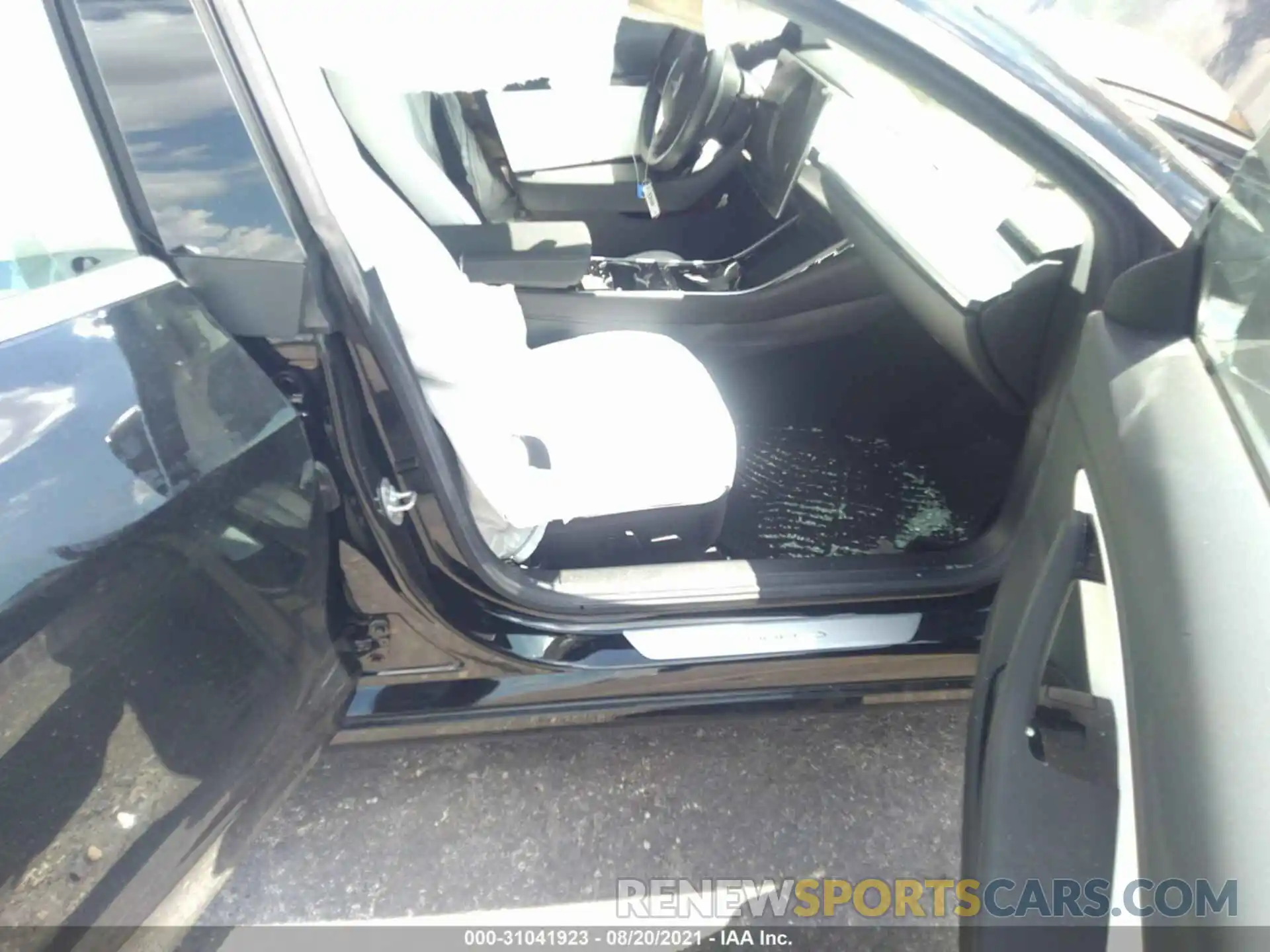 5 Photograph of a damaged car 5YJ3E1EA5KF402669 TESLA MODEL 3 2019