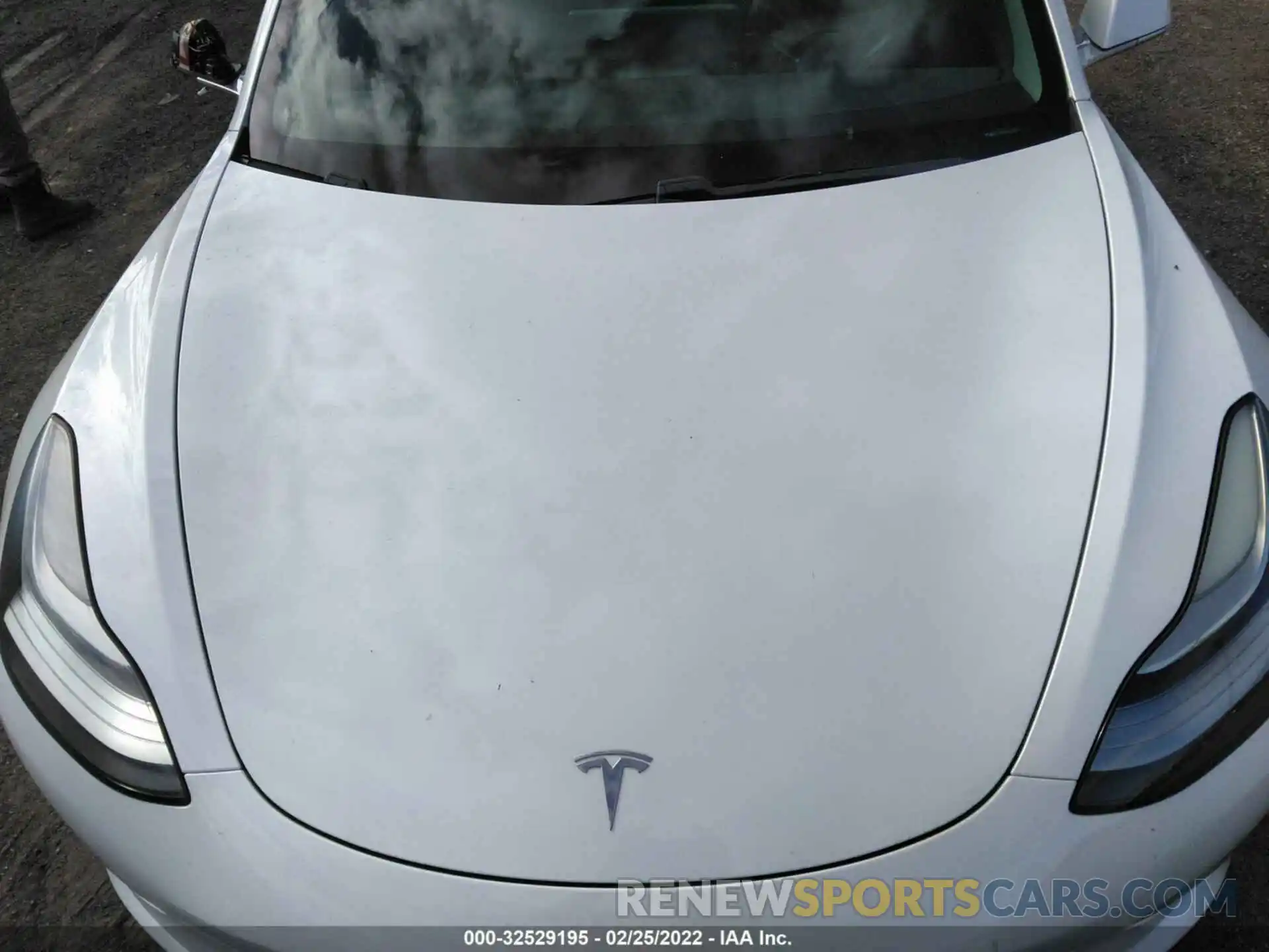 10 Photograph of a damaged car 5YJ3E1EA5KF411999 TESLA MODEL 3 2019