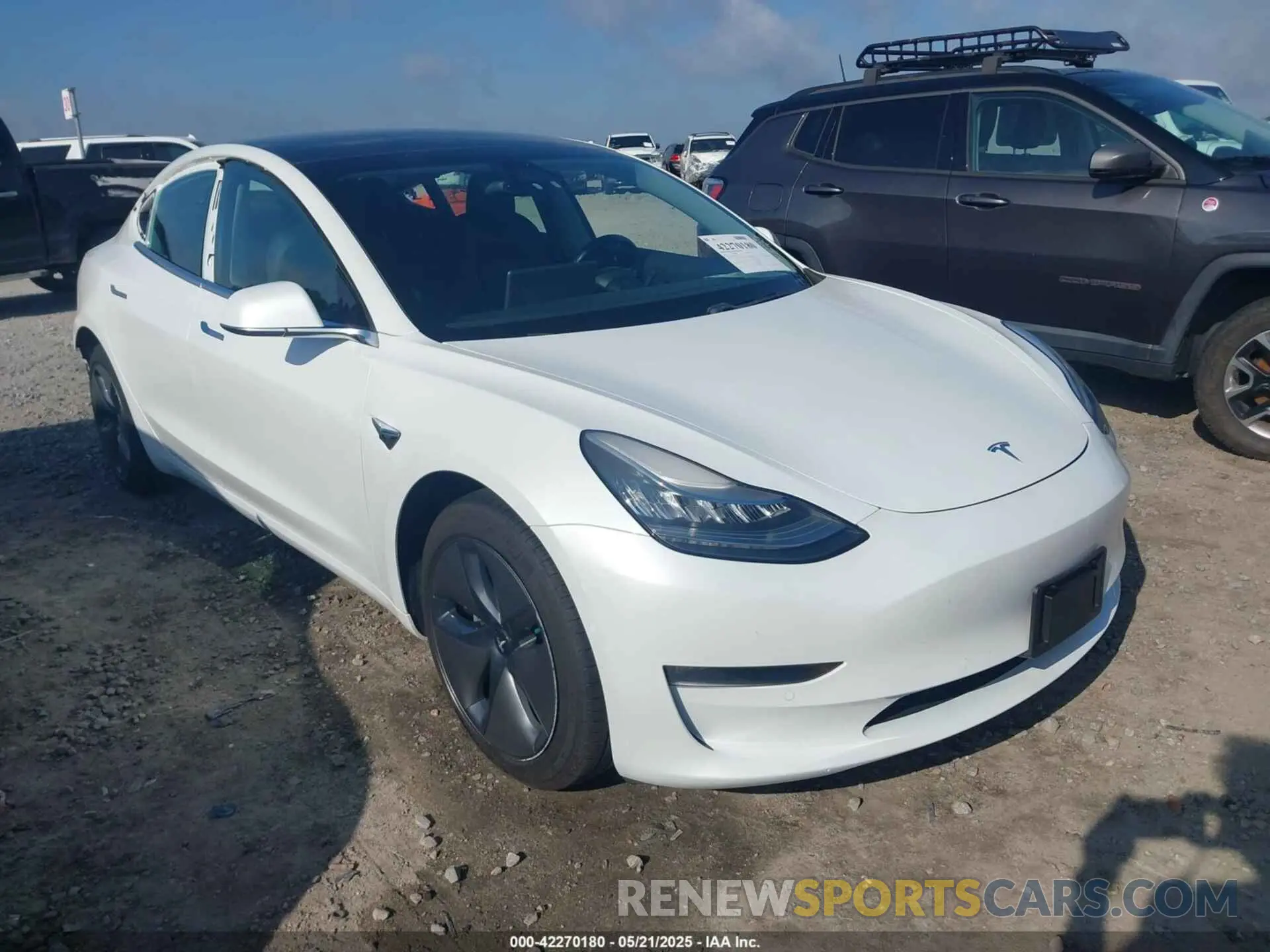 1 Photograph of a damaged car 5YJ3E1EA5KF412117 TESLA MODEL 3 2019
