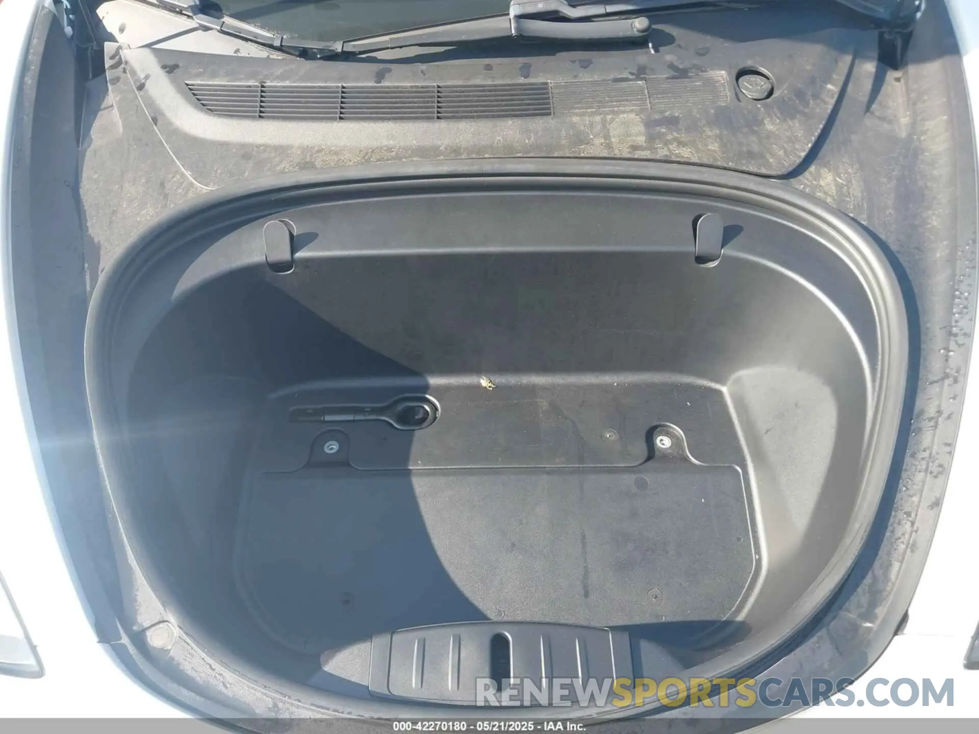 10 Photograph of a damaged car 5YJ3E1EA5KF412117 TESLA MODEL 3 2019