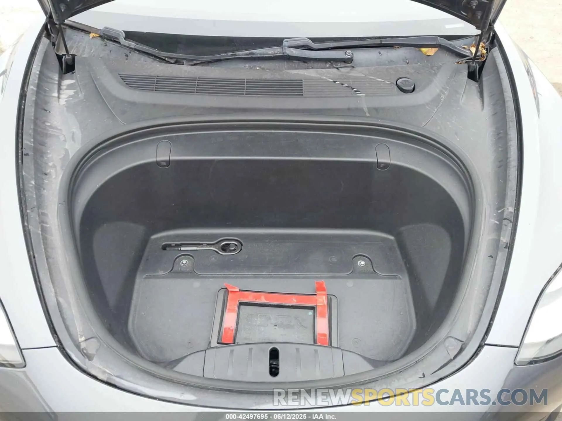 10 Photograph of a damaged car 5YJ3E1EA5KF412599 TESLA MODEL 3 2019
