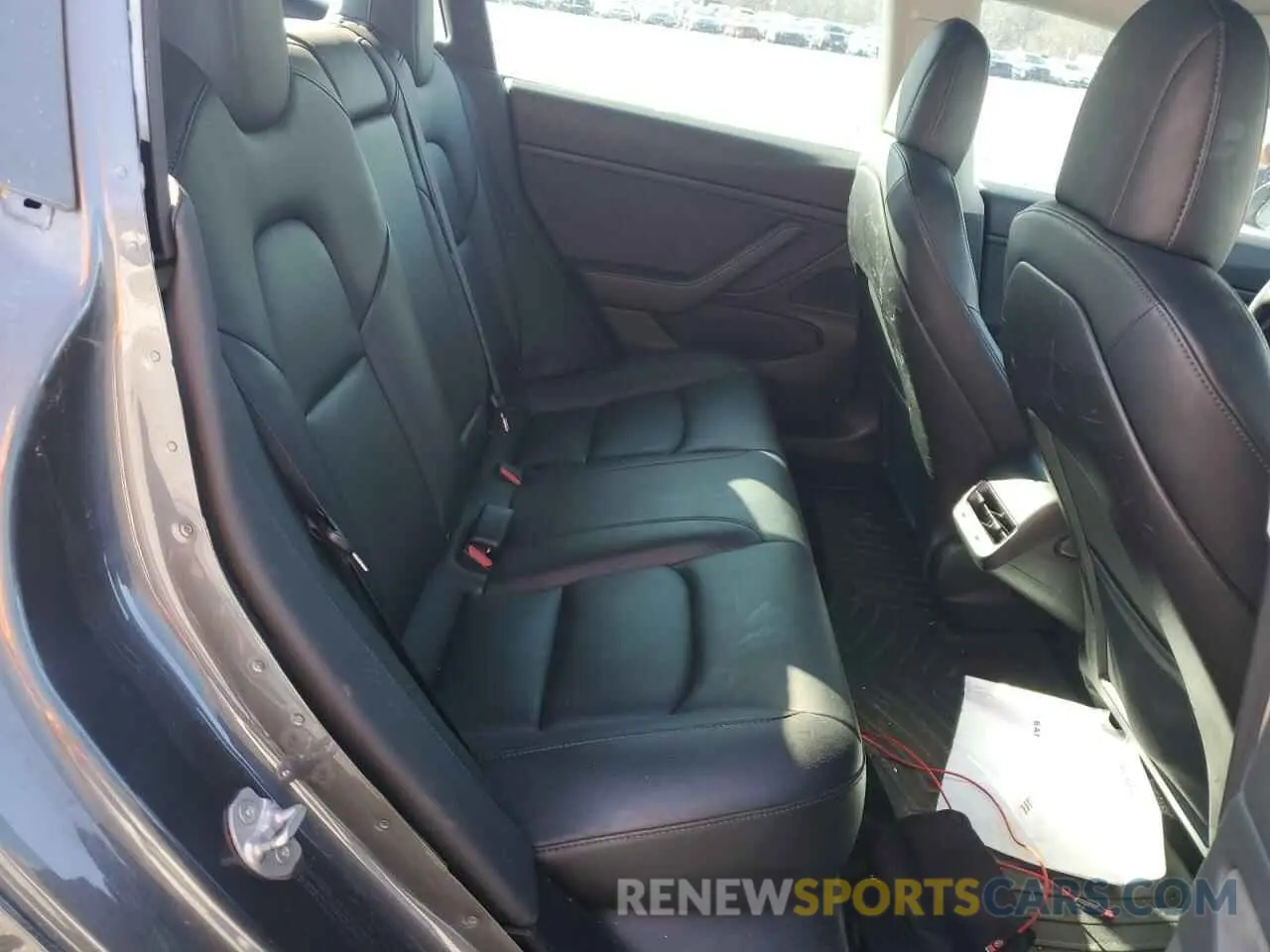 10 Photograph of a damaged car 5YJ3E1EA5KF412702 TESLA MODEL 3 2019
