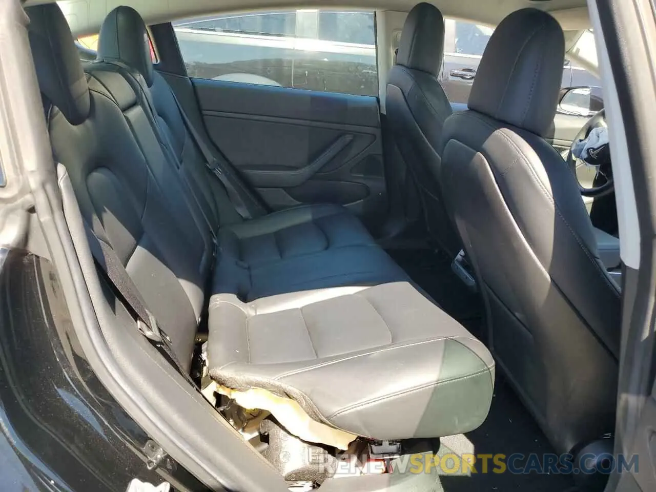 10 Photograph of a damaged car 5YJ3E1EA5KF416037 TESLA MODEL 3 2019
