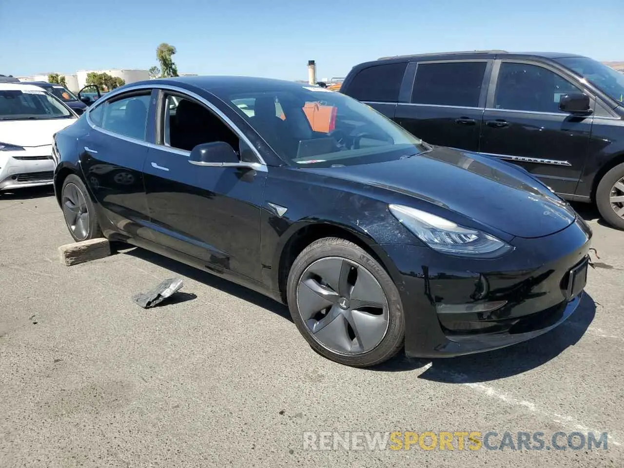 4 Photograph of a damaged car 5YJ3E1EA5KF416037 TESLA MODEL 3 2019