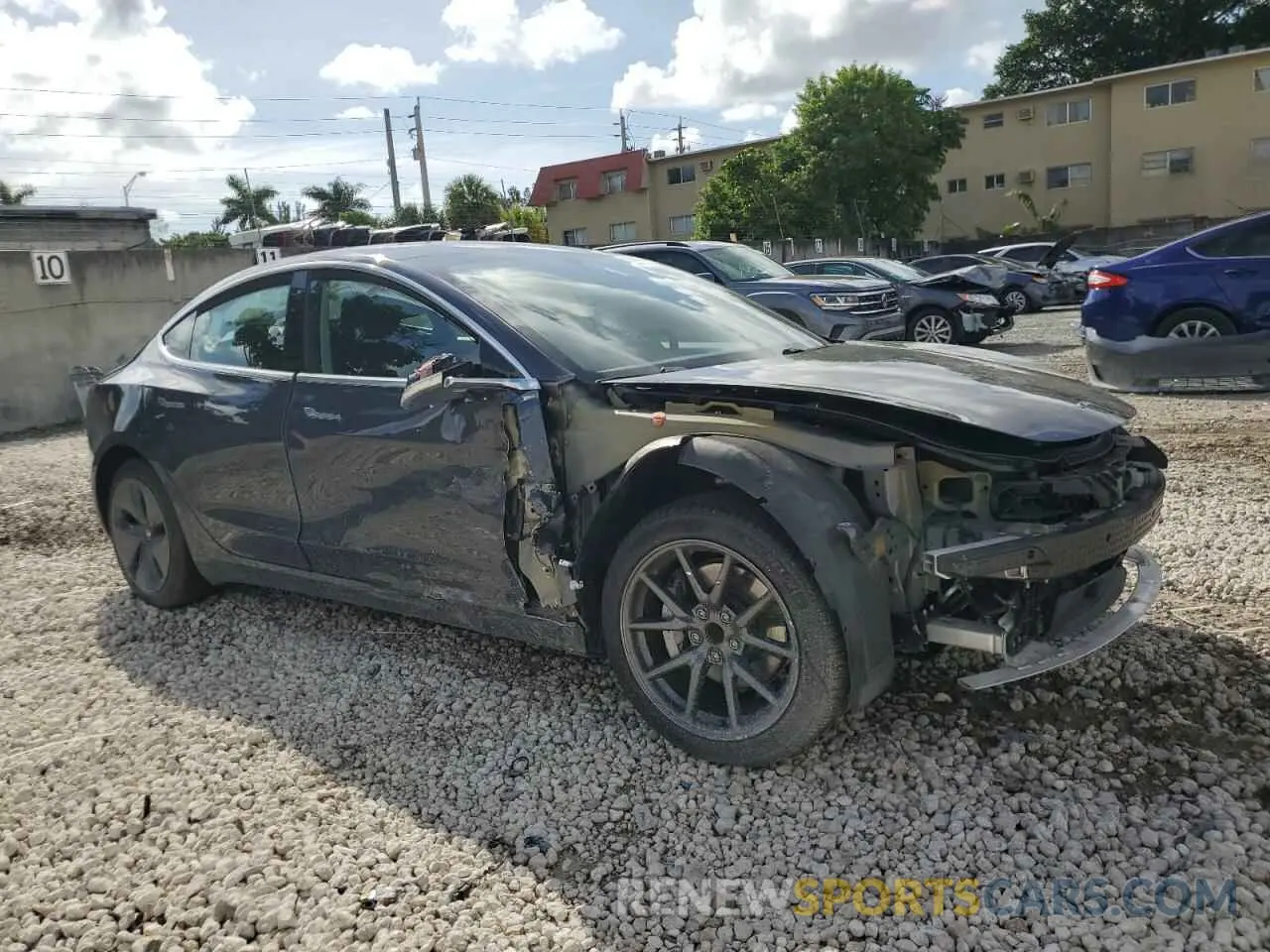4 Photograph of a damaged car 5YJ3E1EA5KF416233 TESLA MODEL 3 2019