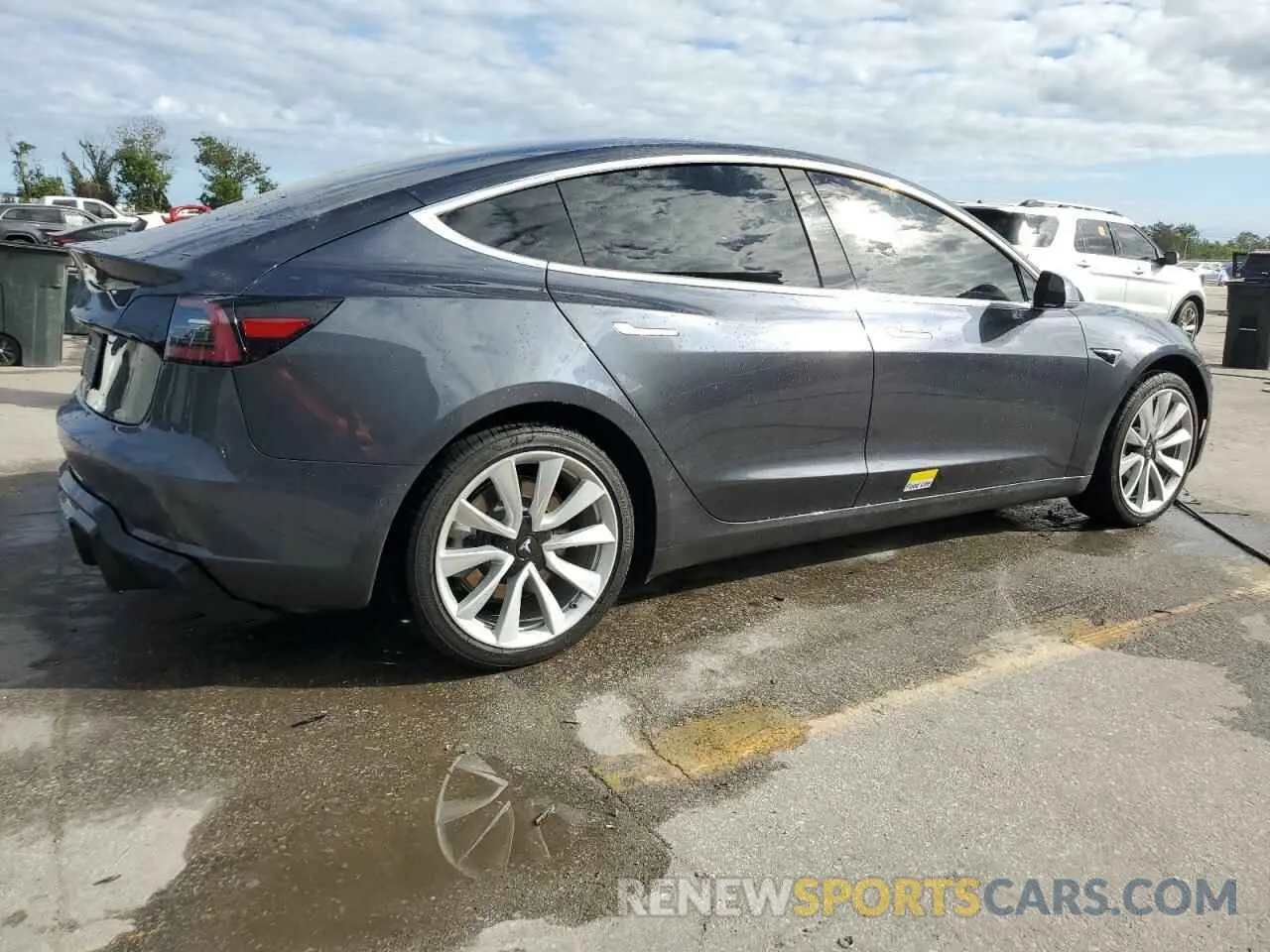 3 Photograph of a damaged car 5YJ3E1EA5KF417611 TESLA MODEL 3 2019