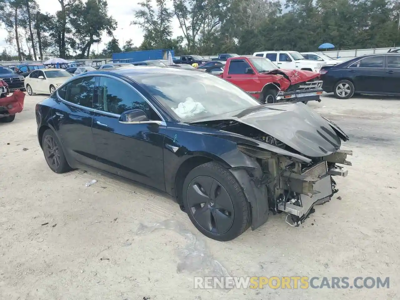 4 Photograph of a damaged car 5YJ3E1EA5KF425787 TESLA MODEL 3 2019