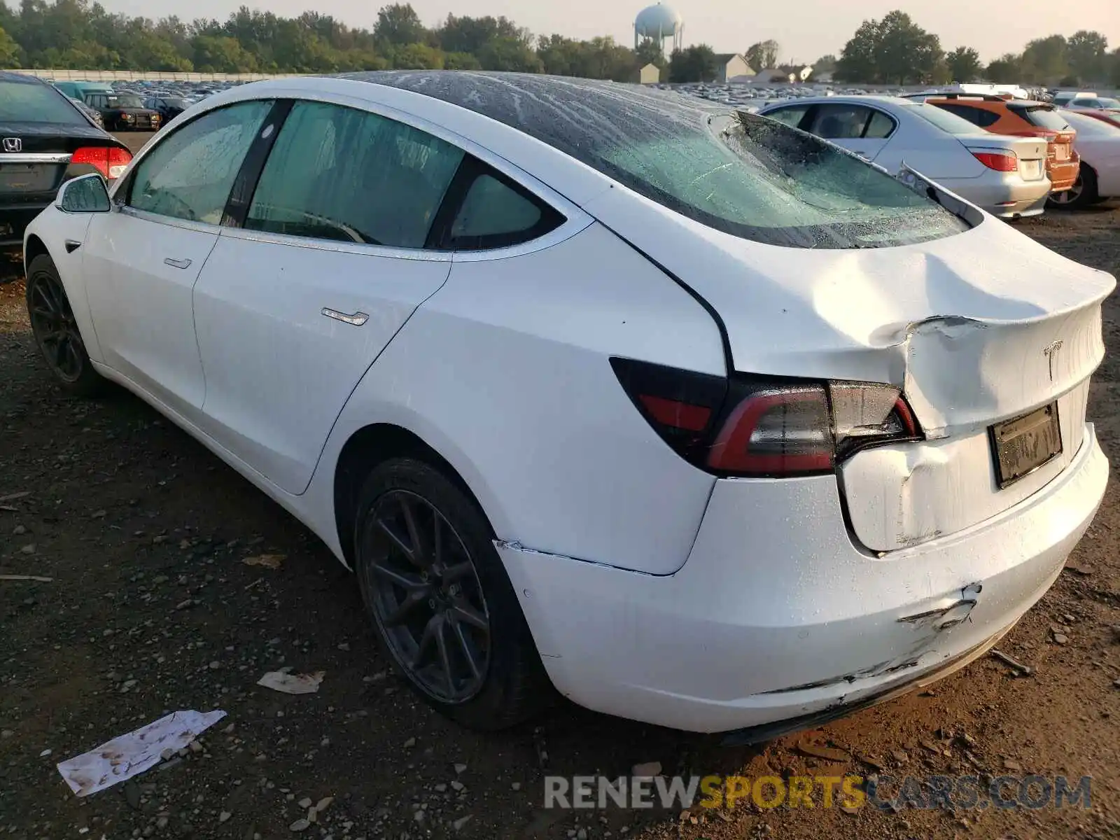 3 Photograph of a damaged car 5YJ3E1EA5KF483964 TESLA MODEL 3 2019