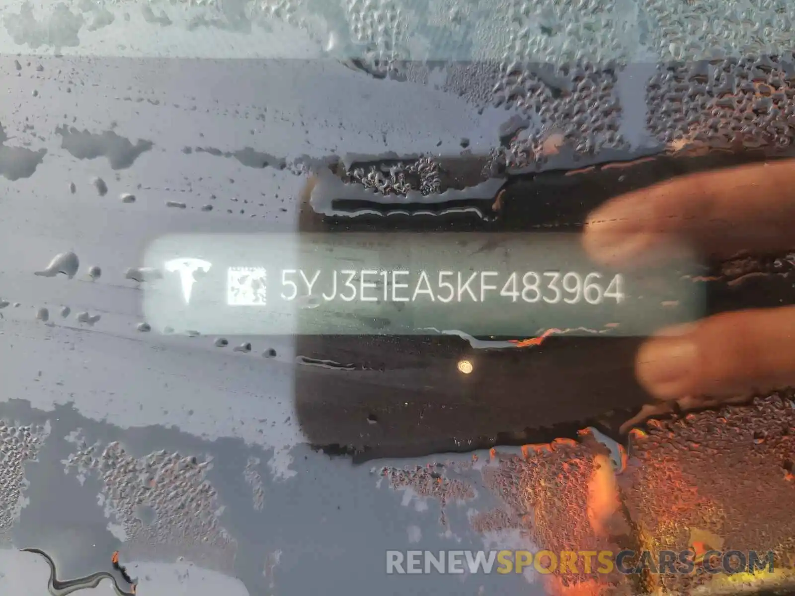 8 Photograph of a damaged car 5YJ3E1EA5KF483964 TESLA MODEL 3 2019