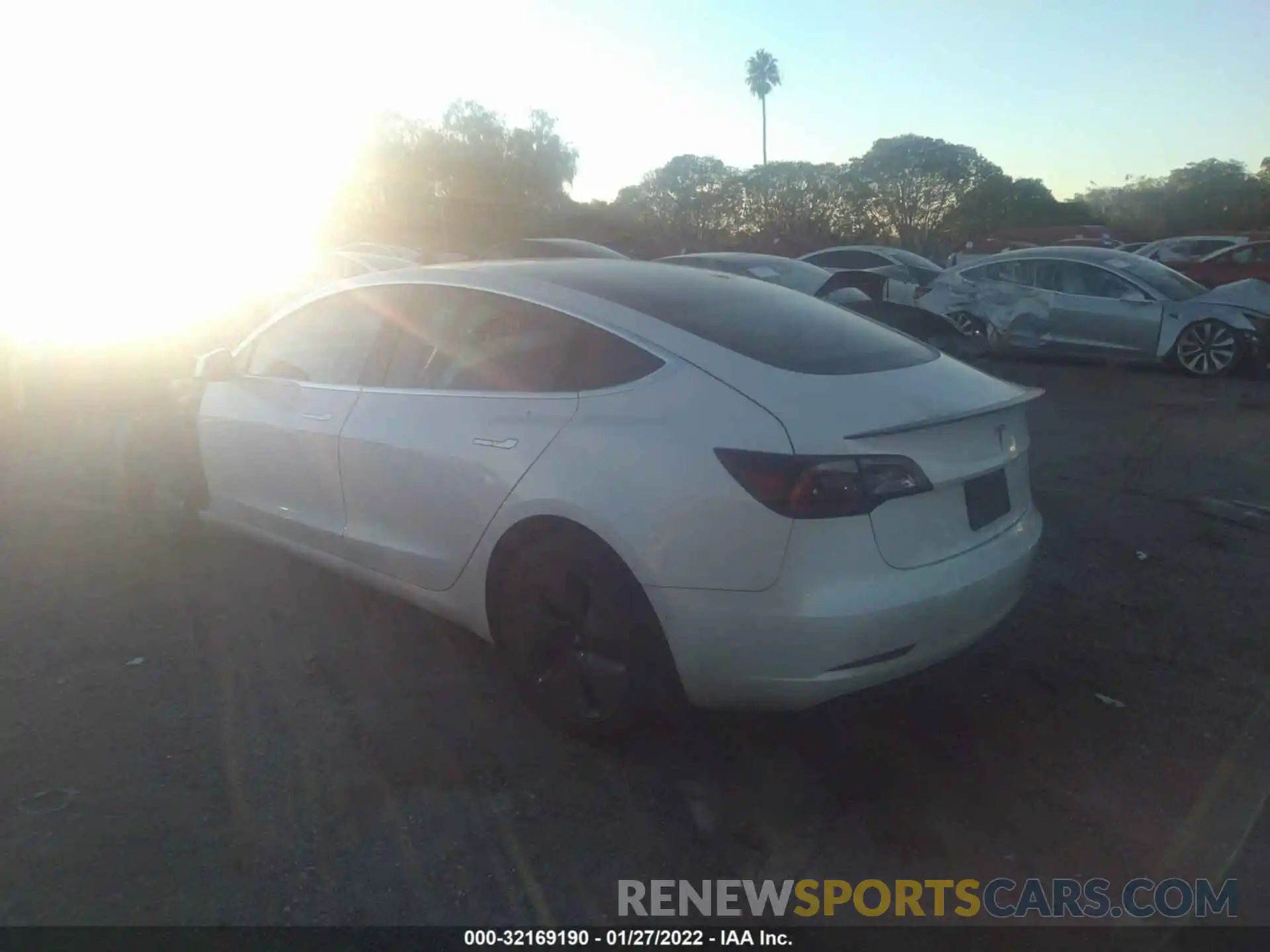 3 Photograph of a damaged car 5YJ3E1EA5KF484709 TESLA MODEL 3 2019