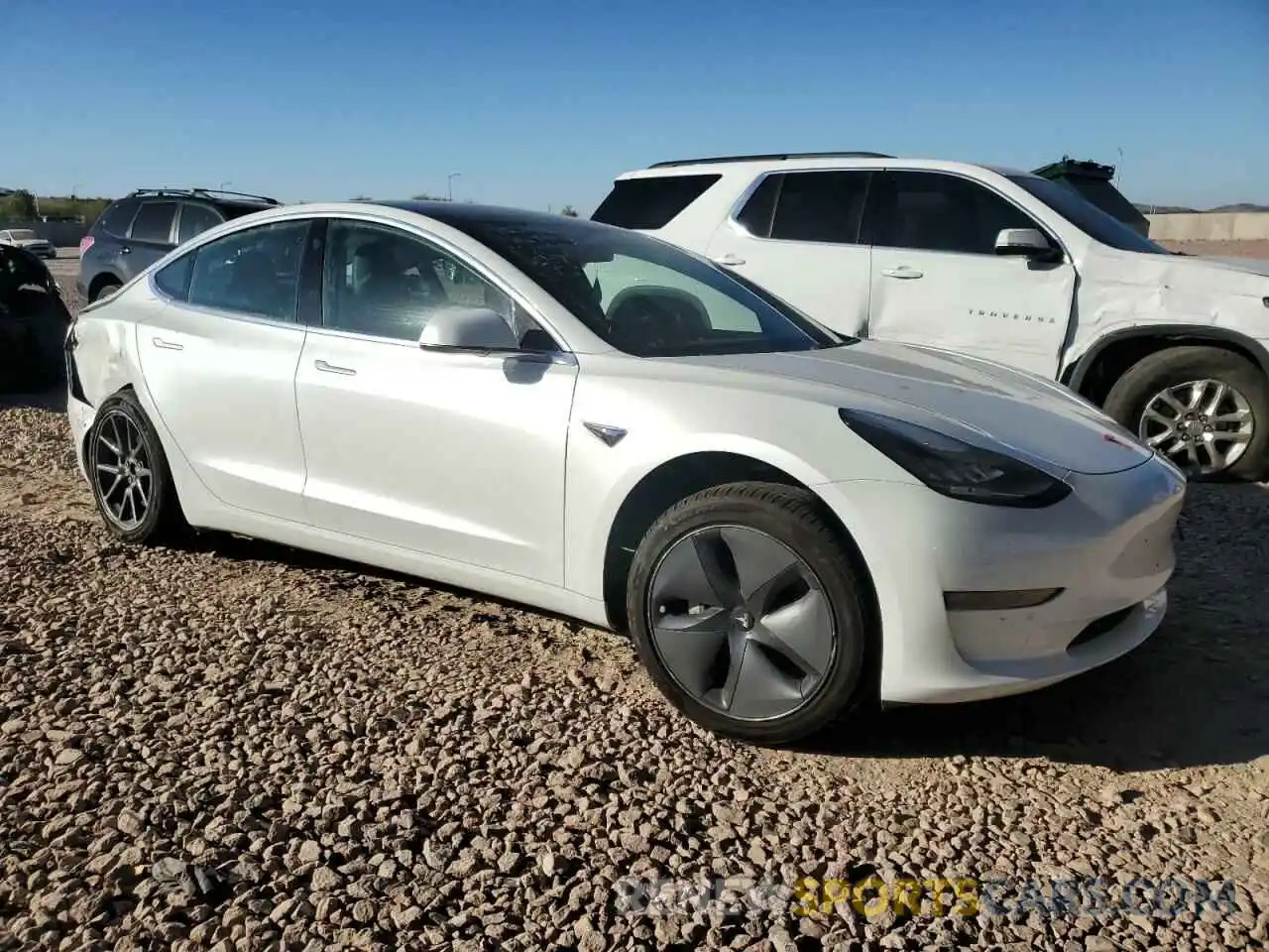 4 Photograph of a damaged car 5YJ3E1EA5KF485343 TESLA MODEL 3 2019