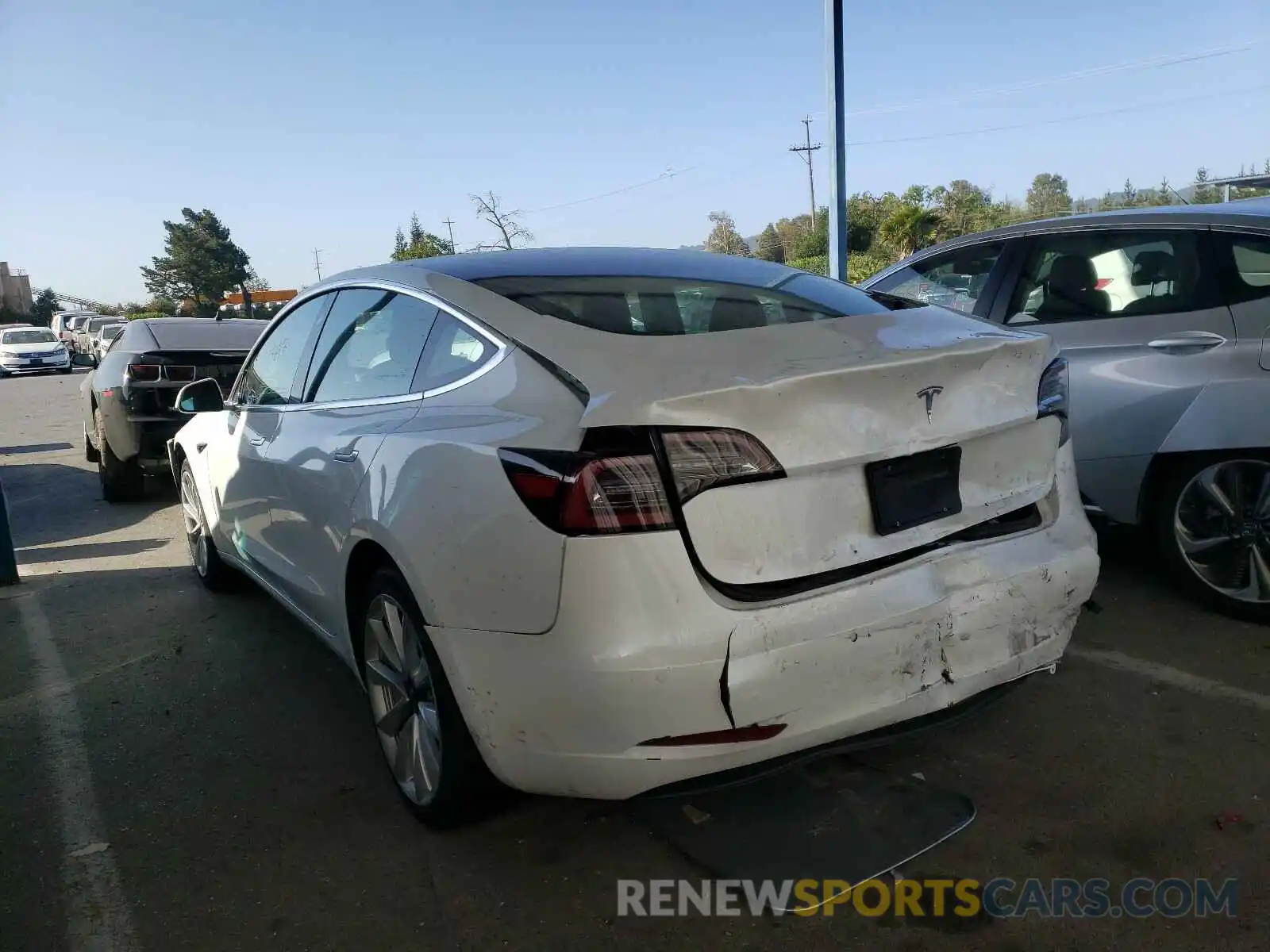 3 Photograph of a damaged car 5YJ3E1EA5KF508202 TESLA MODEL 3 2019