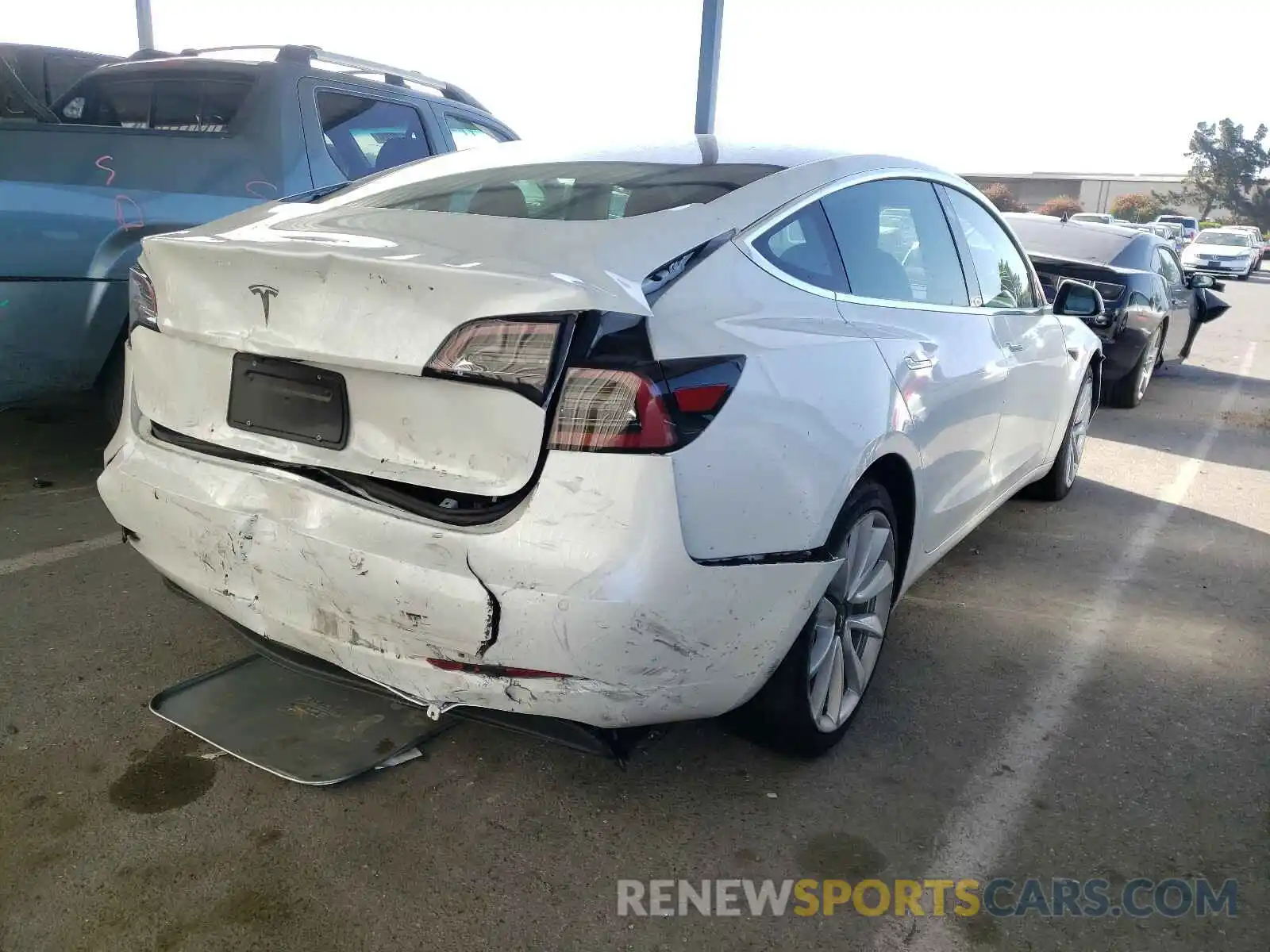 4 Photograph of a damaged car 5YJ3E1EA5KF508202 TESLA MODEL 3 2019