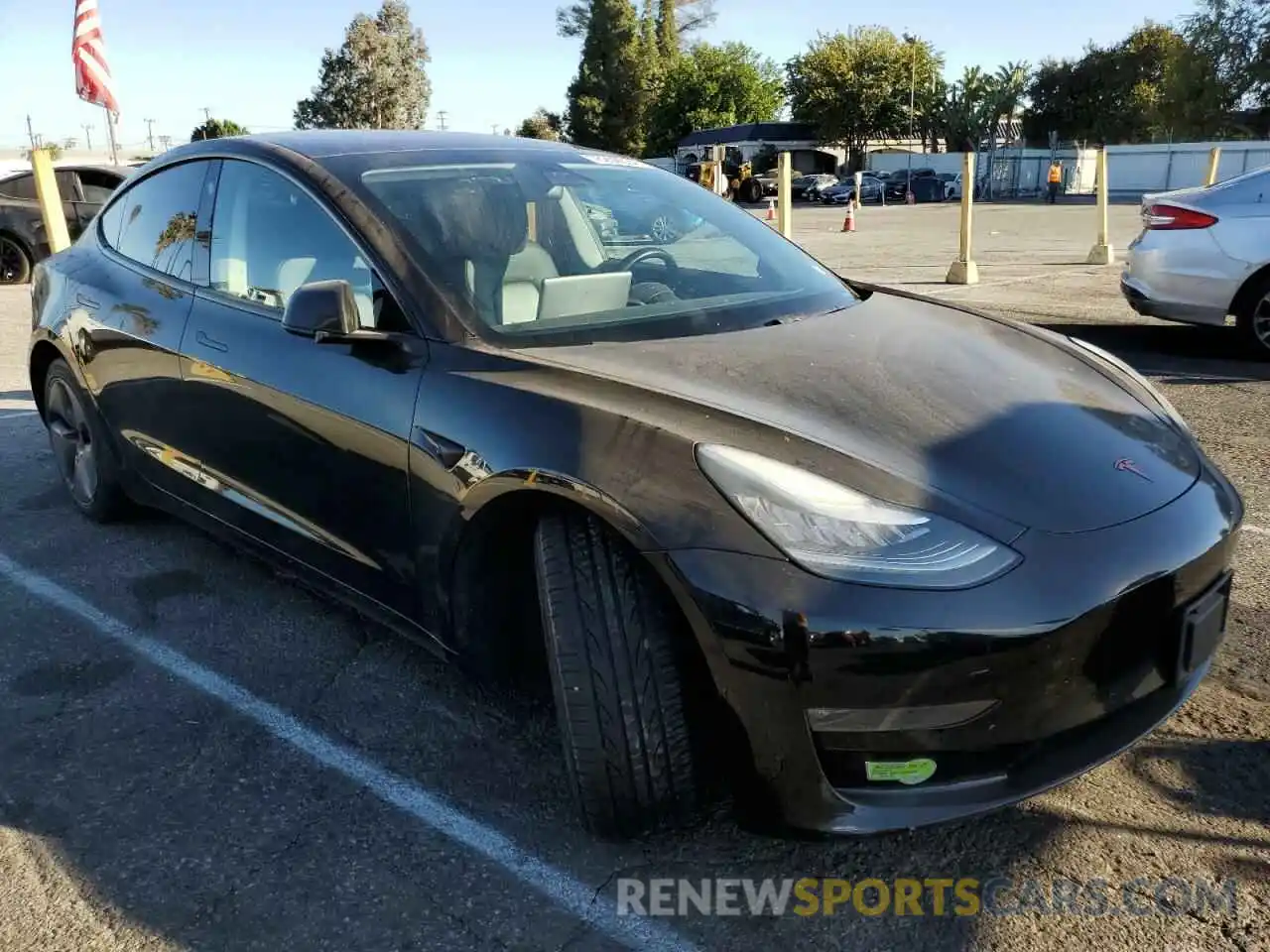 4 Photograph of a damaged car 5YJ3E1EA6KF190039 TESLA MODEL 3 2019