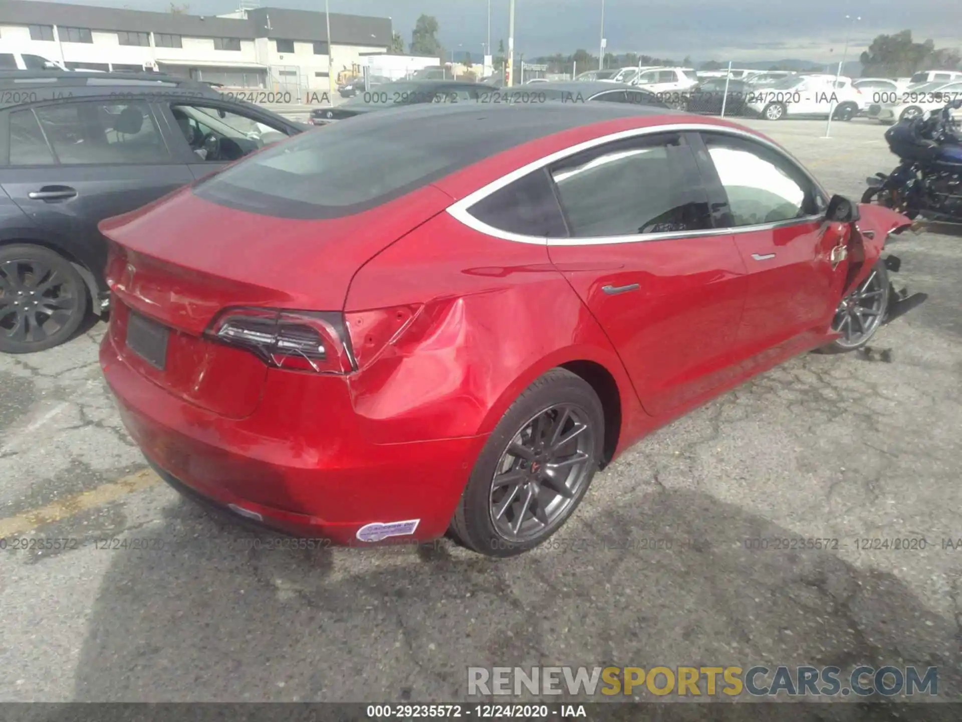 4 Photograph of a damaged car 5YJ3E1EA6KF299018 TESLA MODEL 3 2019