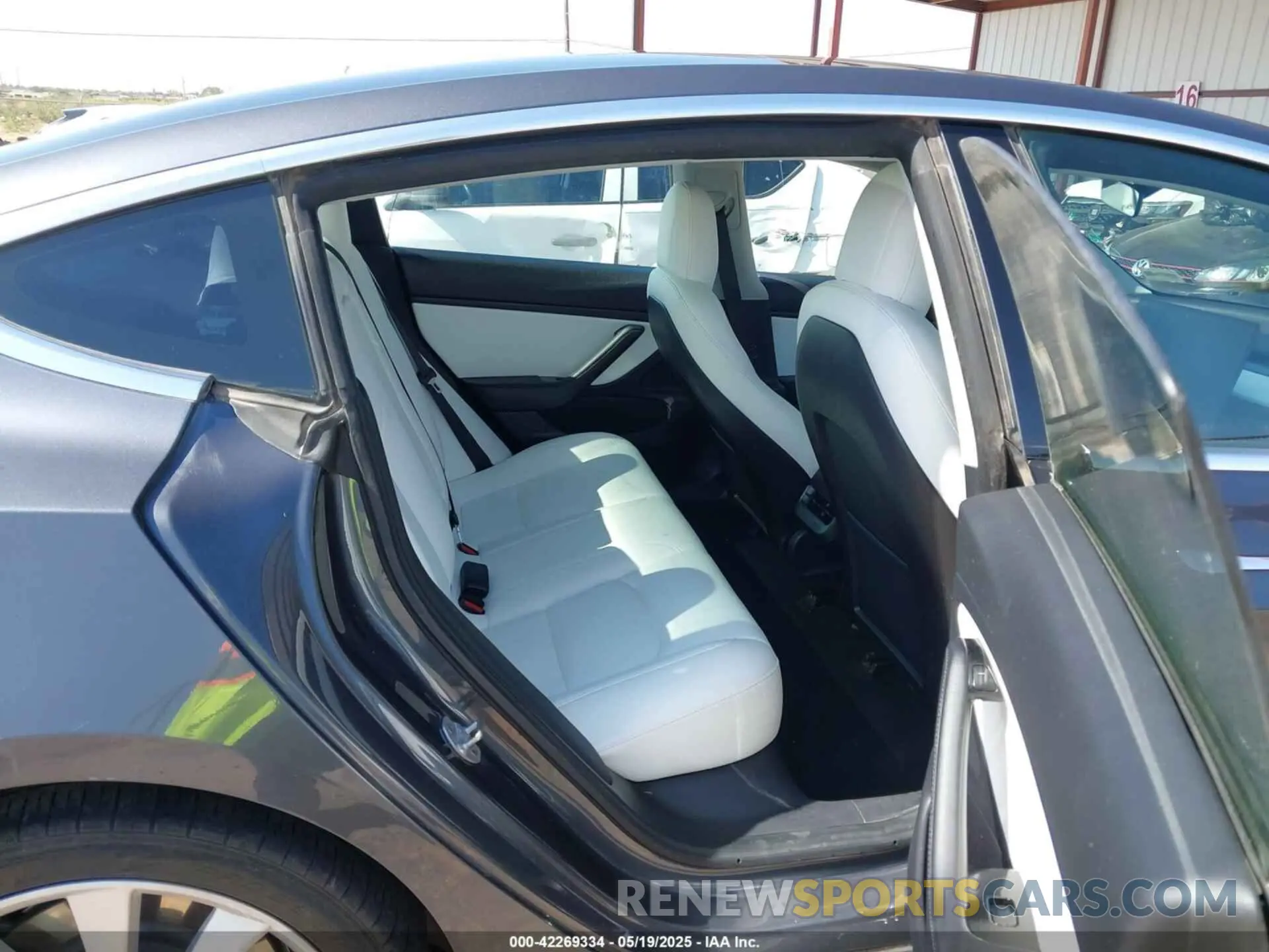 8 Photograph of a damaged car 5YJ3E1EA6KF302368 TESLA MODEL 3 2019