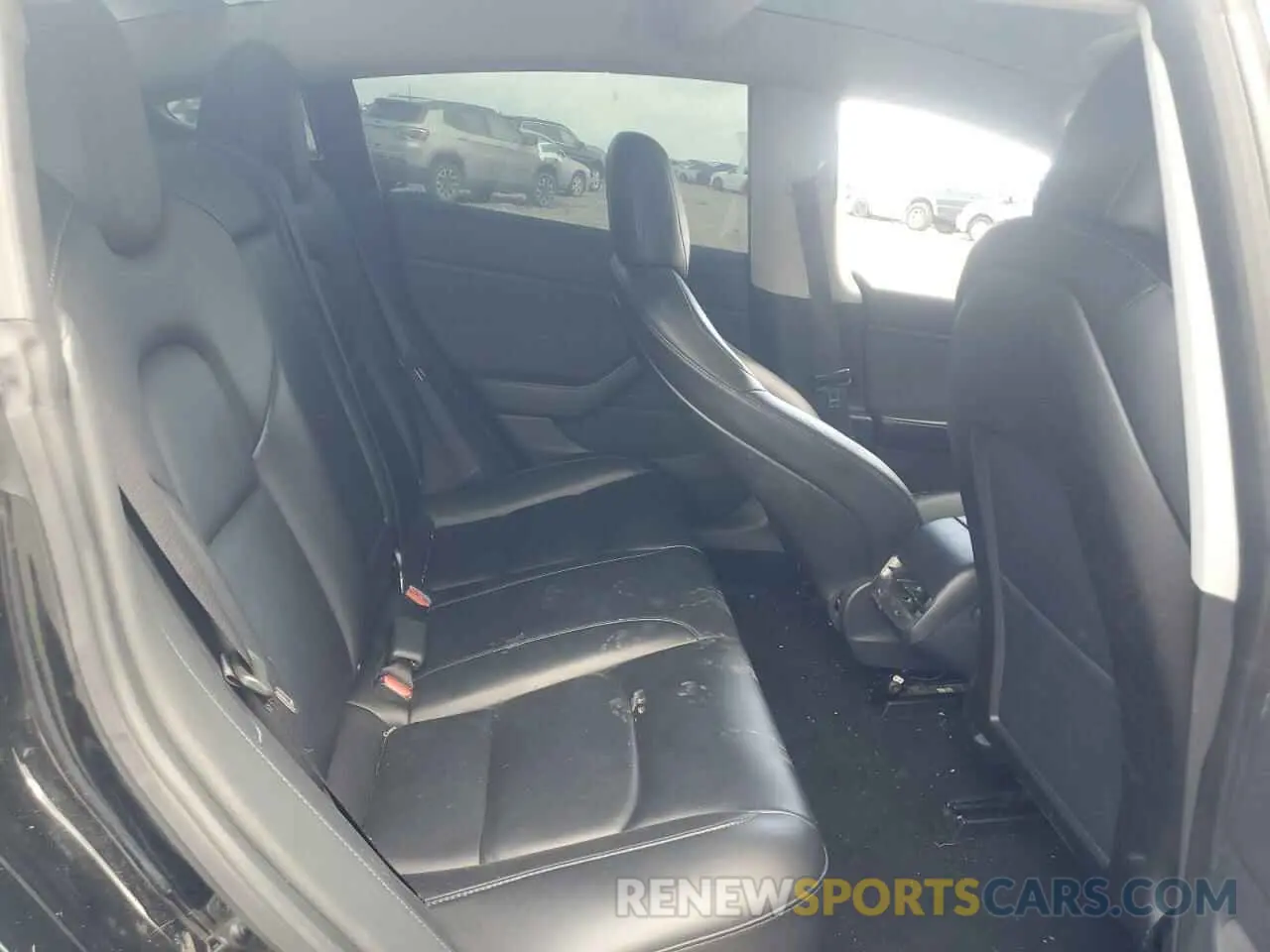 10 Photograph of a damaged car 5YJ3E1EA6KF304315 TESLA MODEL 3 2019