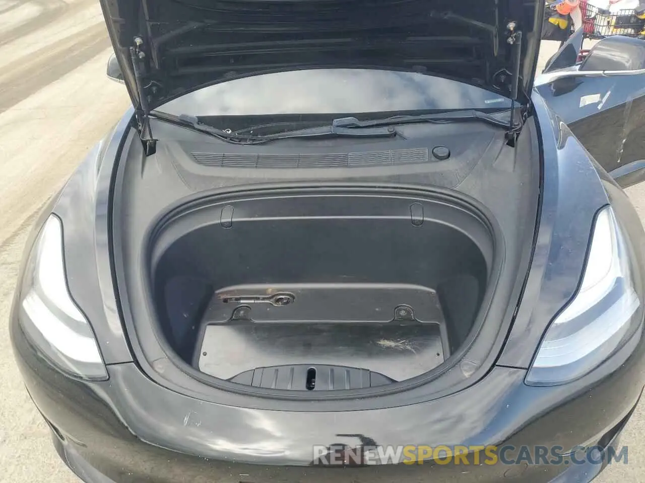 11 Photograph of a damaged car 5YJ3E1EA6KF304315 TESLA MODEL 3 2019