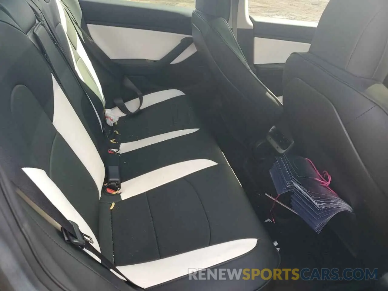 10 Photograph of a damaged car 5YJ3E1EA6KF312754 TESLA MODEL 3 2019