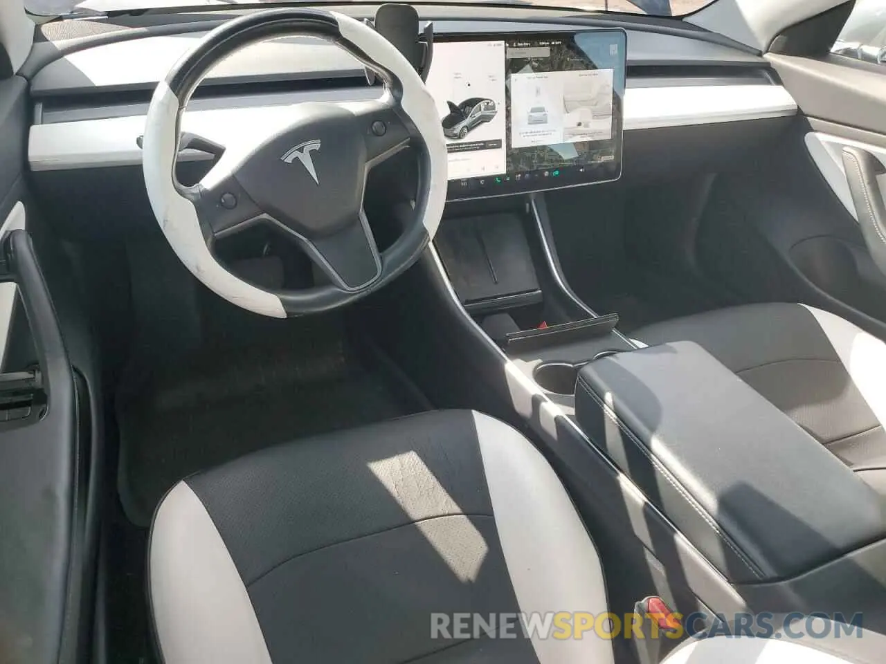 8 Photograph of a damaged car 5YJ3E1EA6KF312754 TESLA MODEL 3 2019